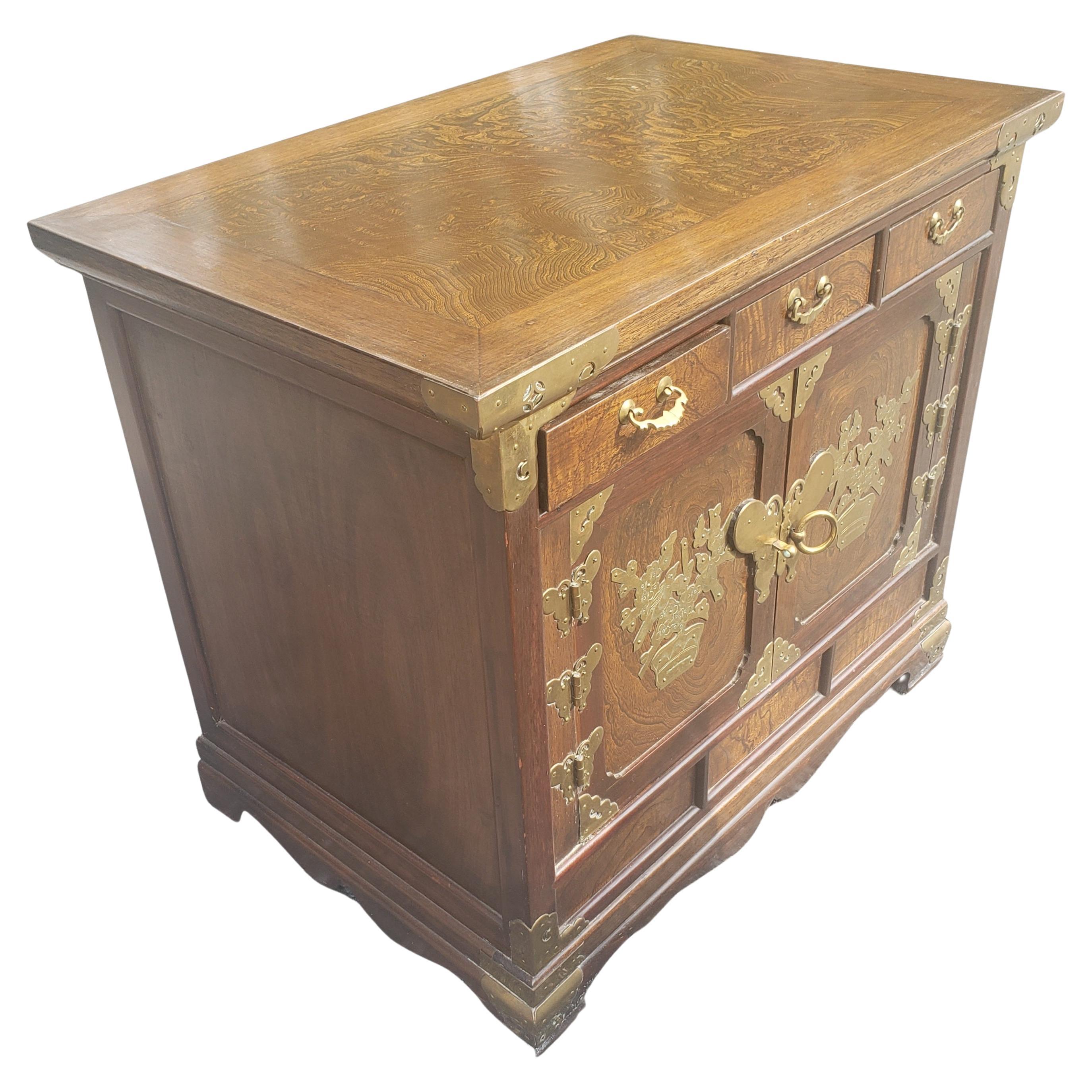 Asian Tansu Banded Burl Top Side Tables Cabinets, a Pair For Sale 2
