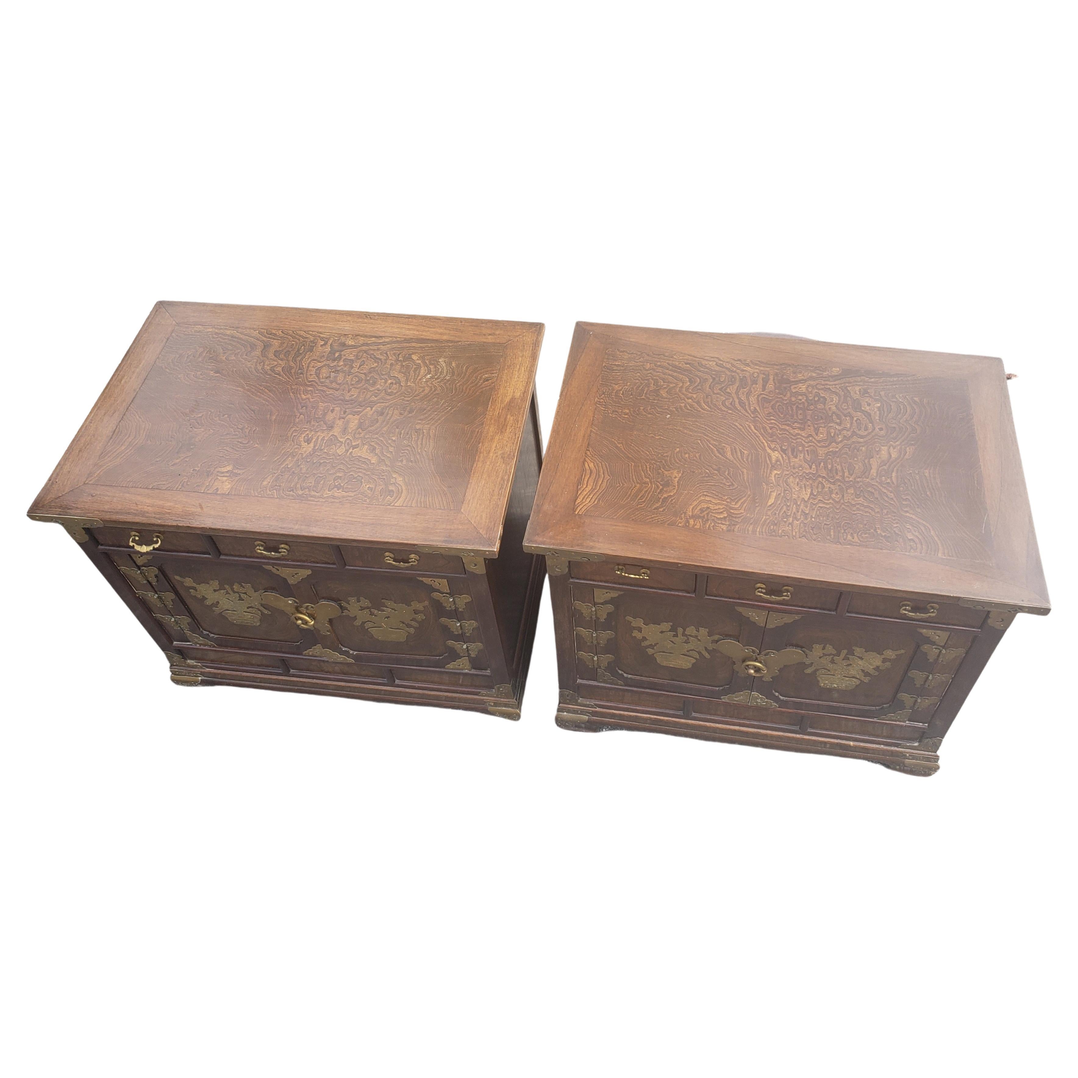 Asian Tansu Banded Burl Top Side Tables Cabinets, a Pair  For Sale 1