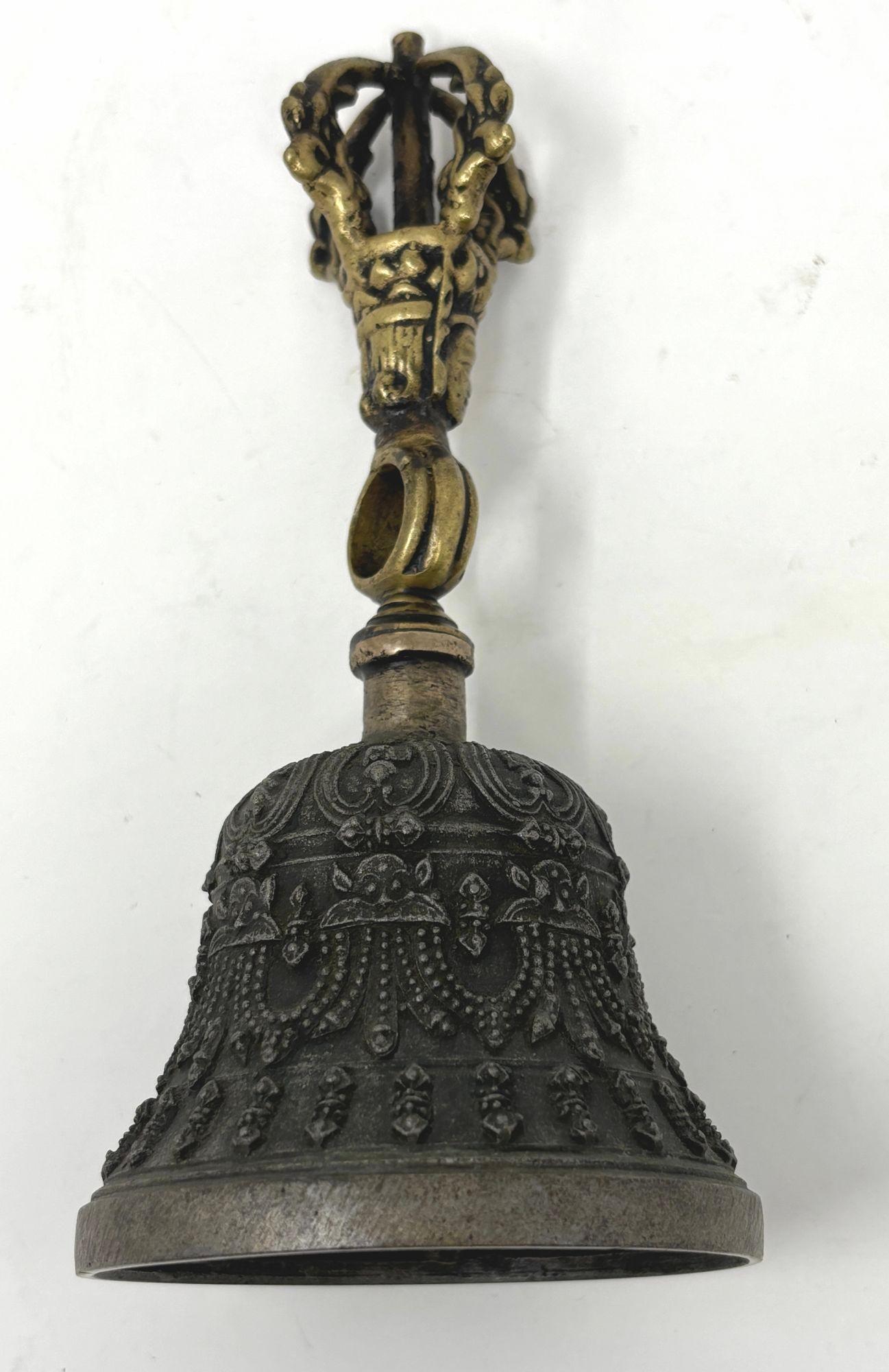Asian Tibetan Meditation Prayer Ghanta Bell Antique Bronze Buddhist Bell For Sale 3