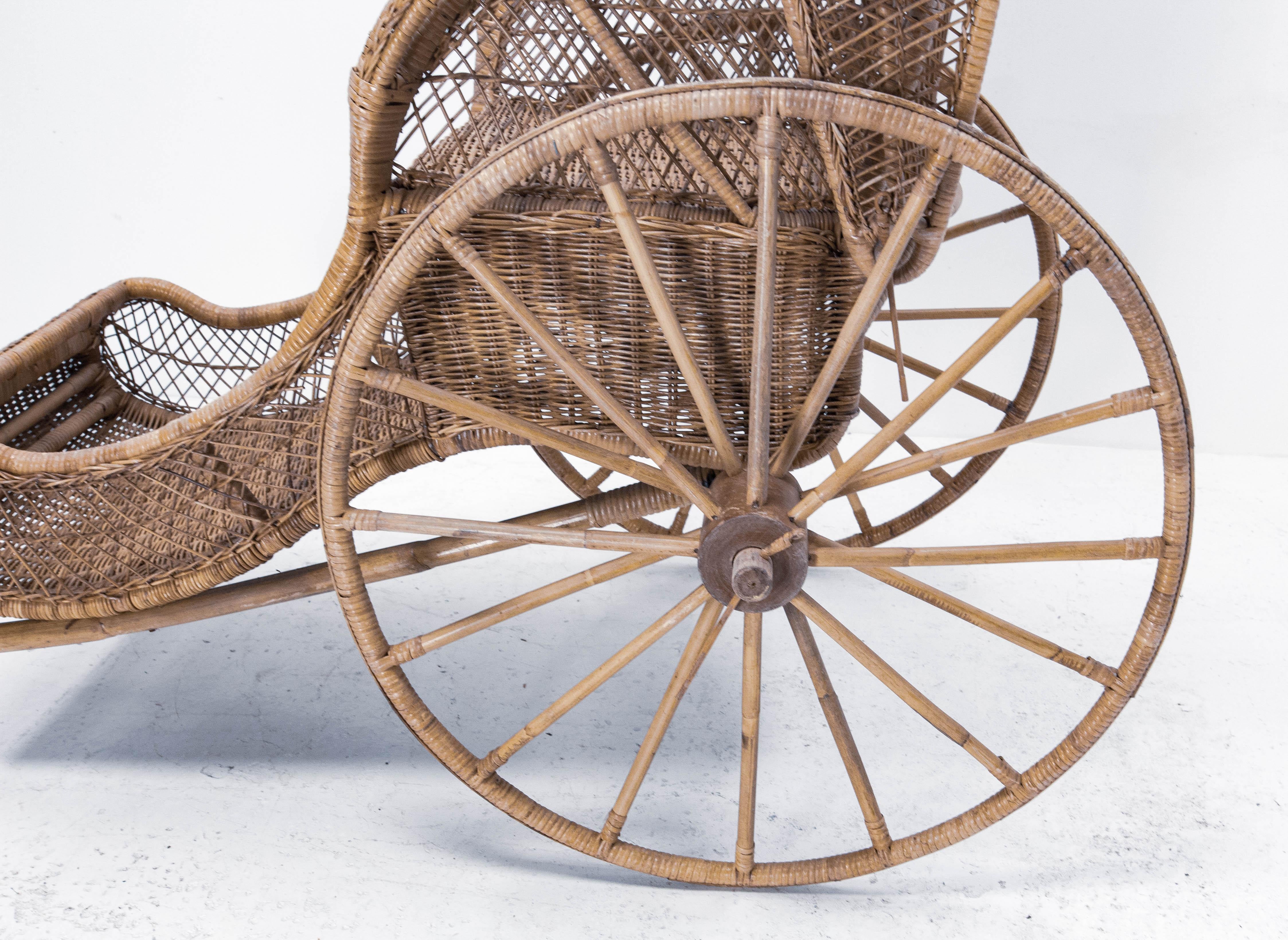 Asian Wicker and Bamboo Rickshaw Mid-Century For Sale 3