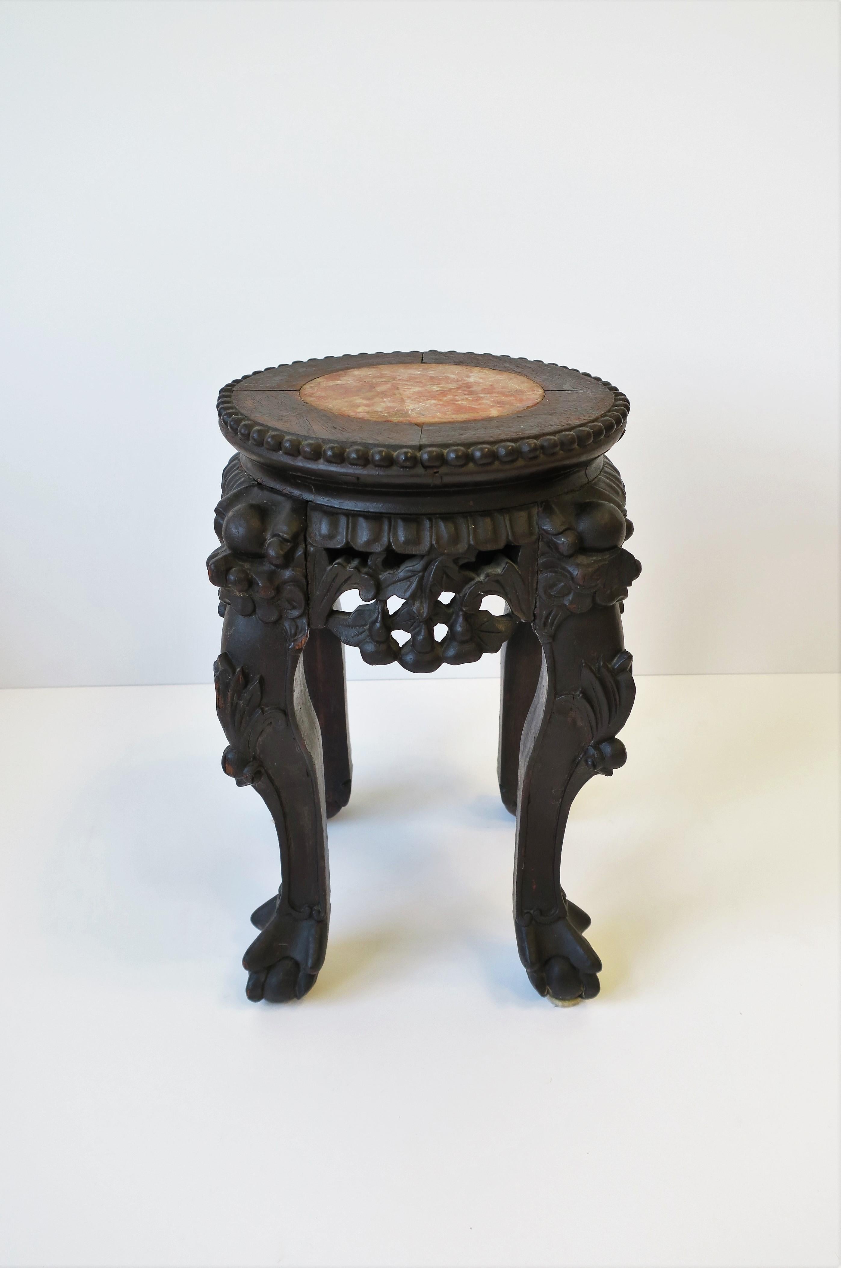 Ming Table à boire ou stand de plantes asiatique en bois et marbre, petite en vente