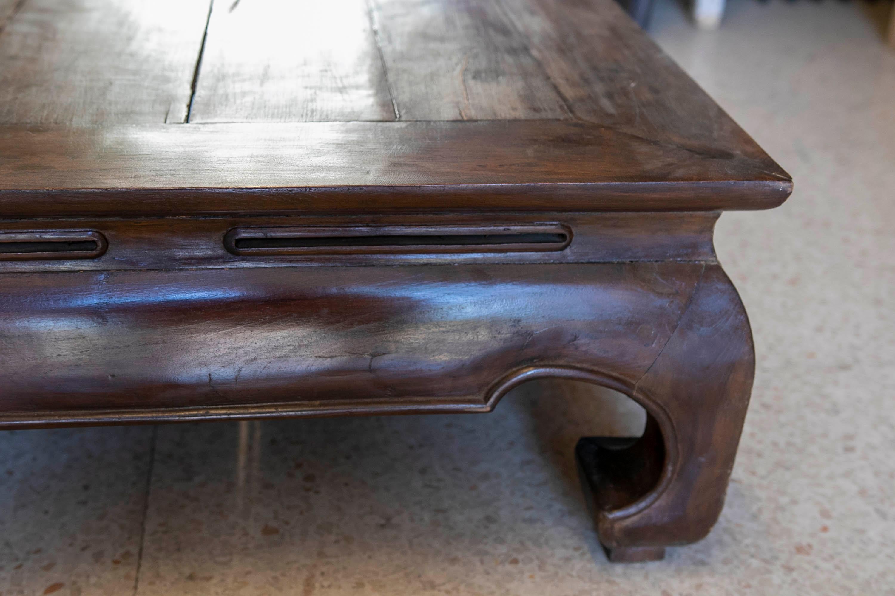 Asian Wooden Coffee Table with Turtle-Shaped Legs For Sale 14