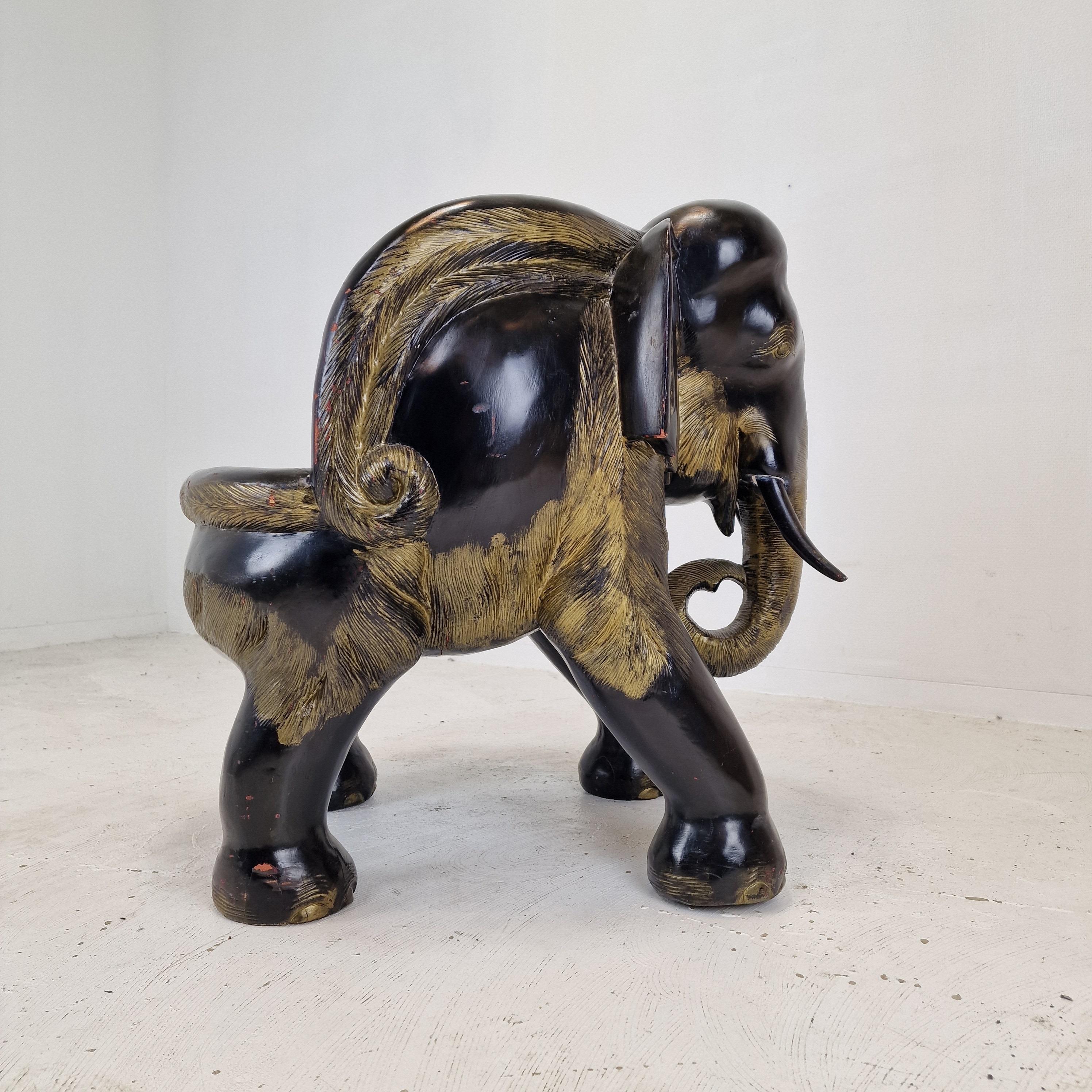 20ième siècle Chaise d'éléphant asiatique en bois, années 1900 en vente