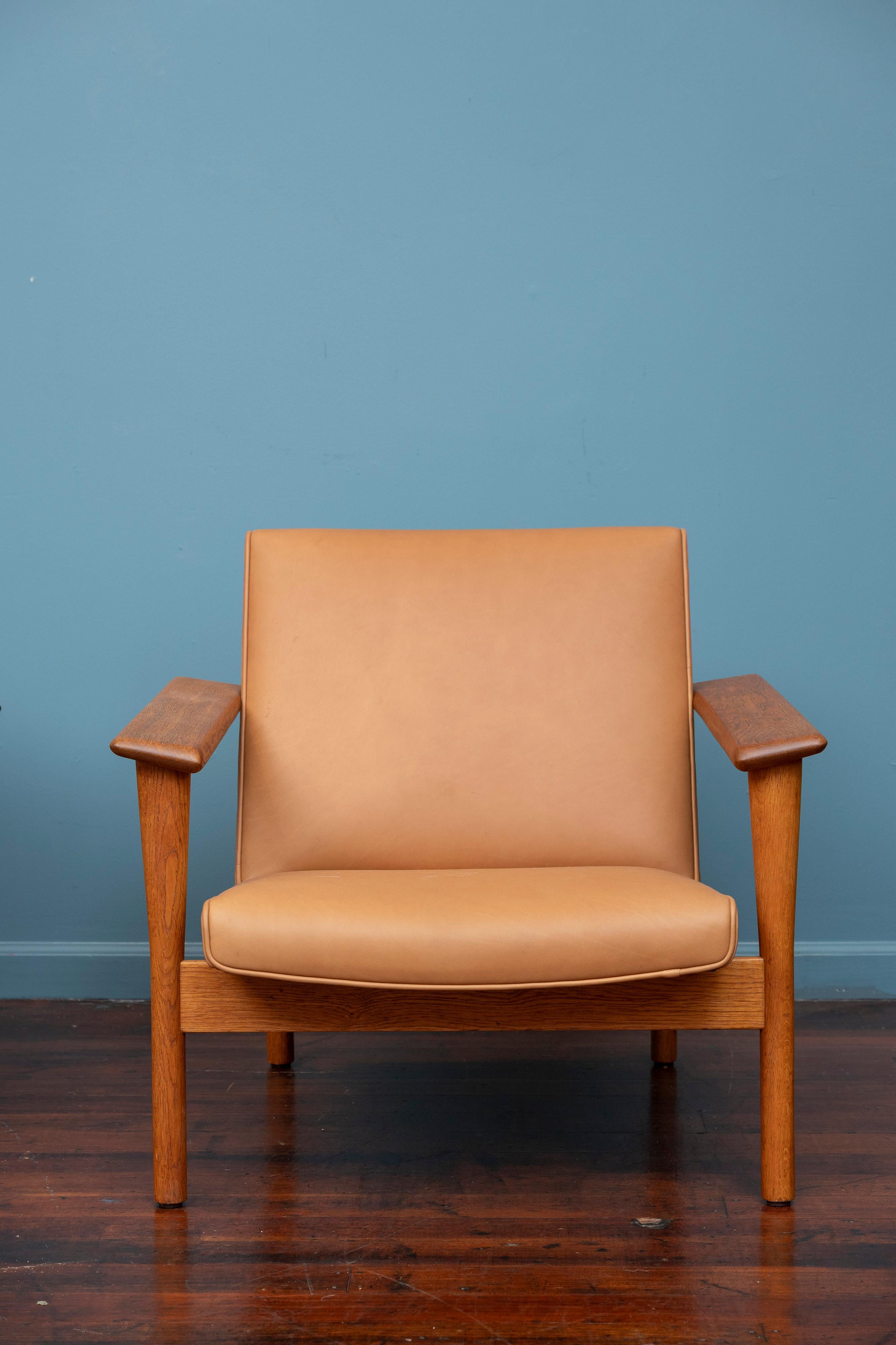 Askel Bender Madsen & Ejner Larsen Lounge Chairs for Willy Beck For Sale 5