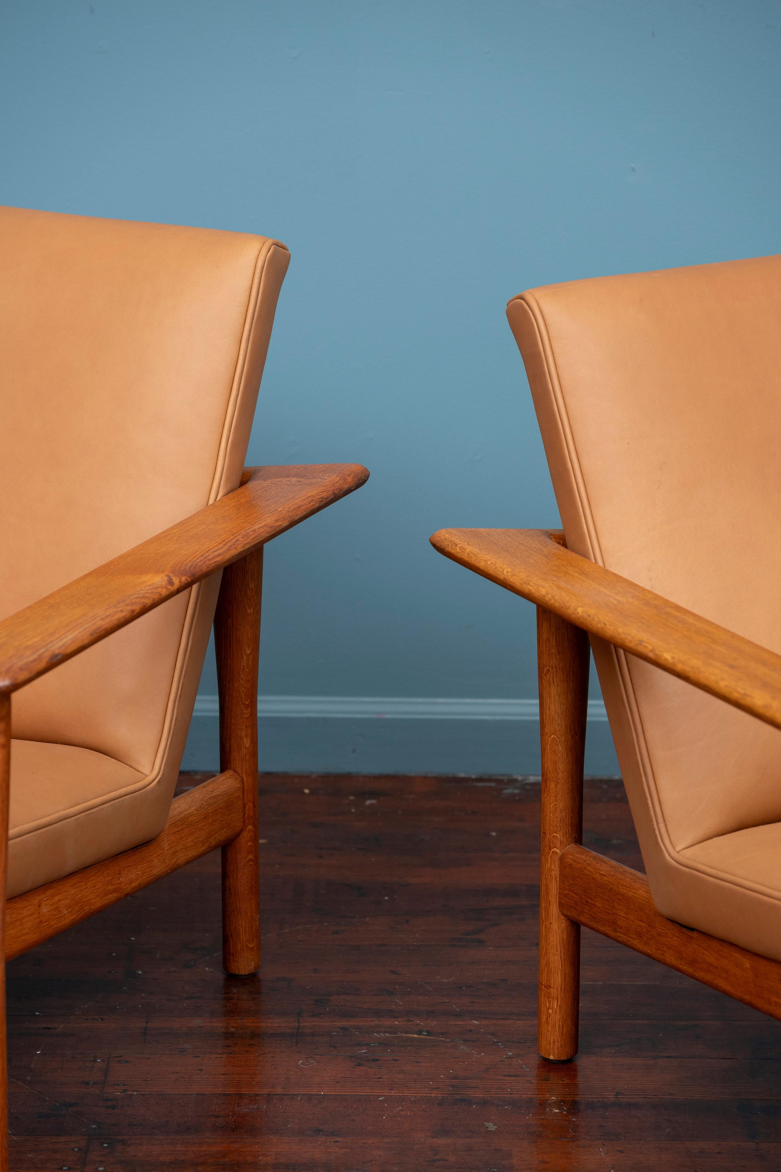 Scandinavian Modern Askel Bender Madsen & Ejner Larsen Lounge Chairs for Willy Beck For Sale