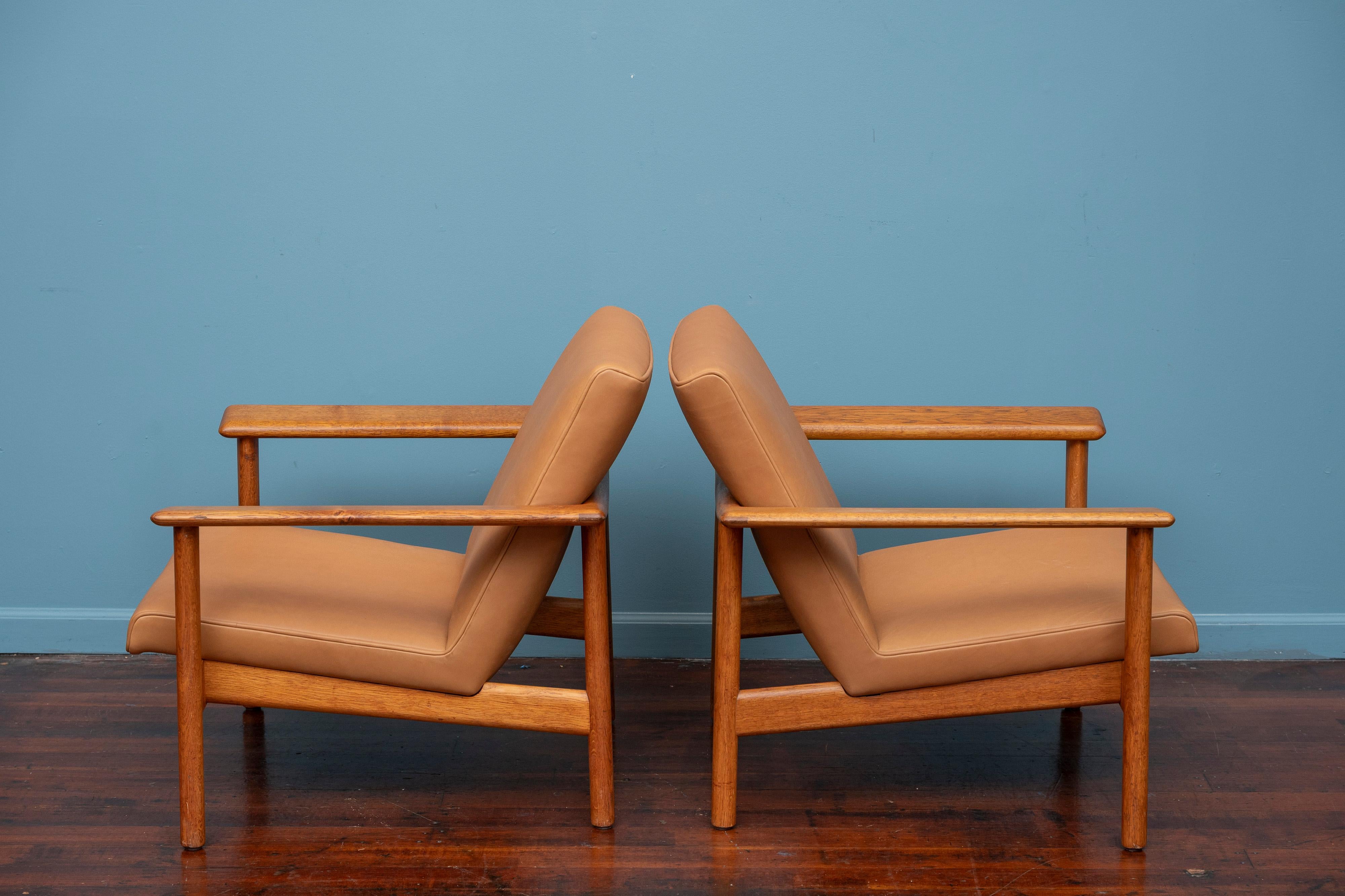 Askel Bender Madsen & Ejner Larsen Lounge Chairs for Willy Beck In Good Condition For Sale In San Francisco, CA
