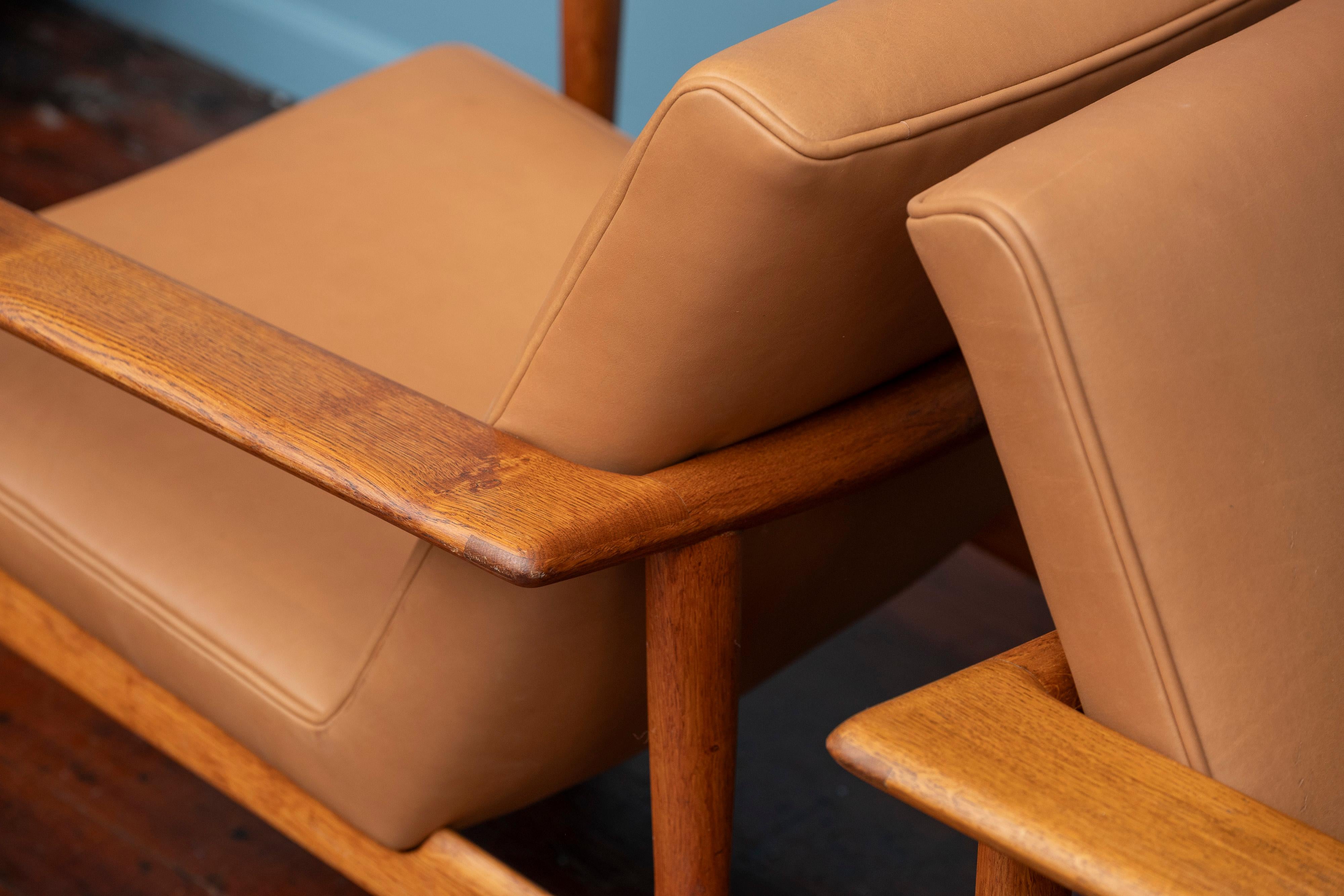 Leather Askel Bender Madsen & Ejner Larsen Lounge Chairs for Willy Beck For Sale