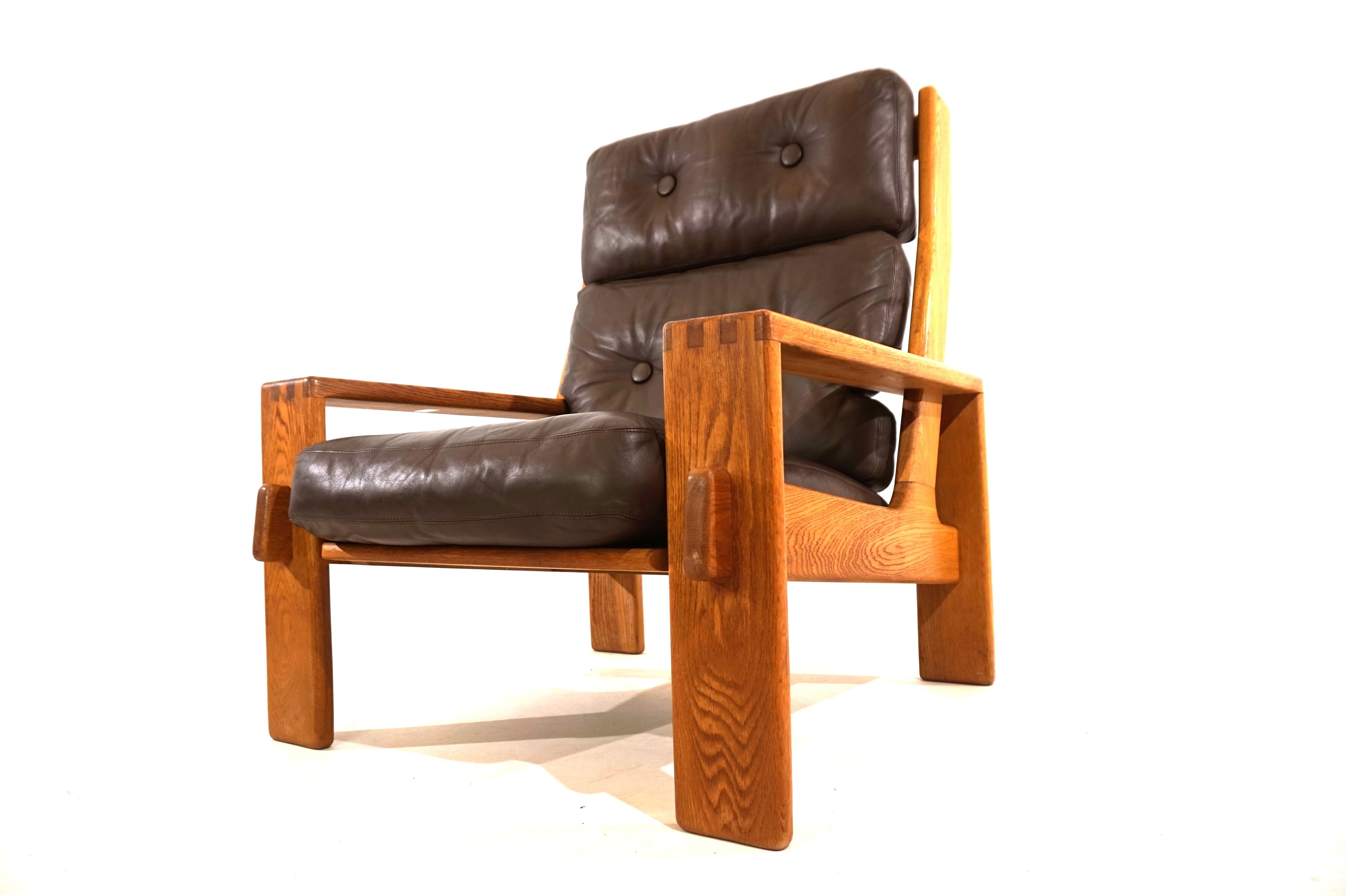 Finnish Asko Bonanza brown high-back leather armchair by Esko Pajamies For Sale