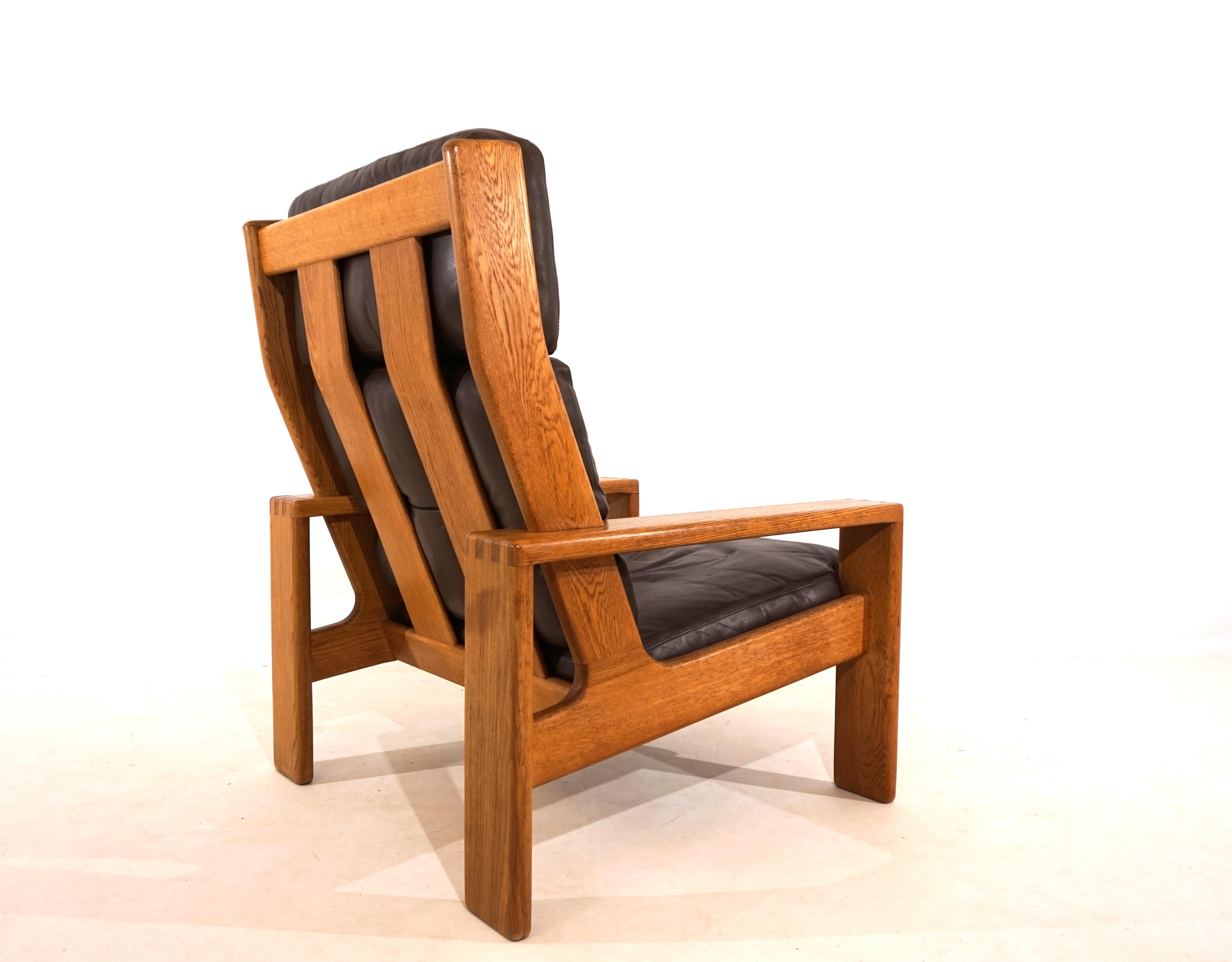 Mid-20th Century Asko Bonanza brown high-back leather armchair by Esko Pajamies For Sale