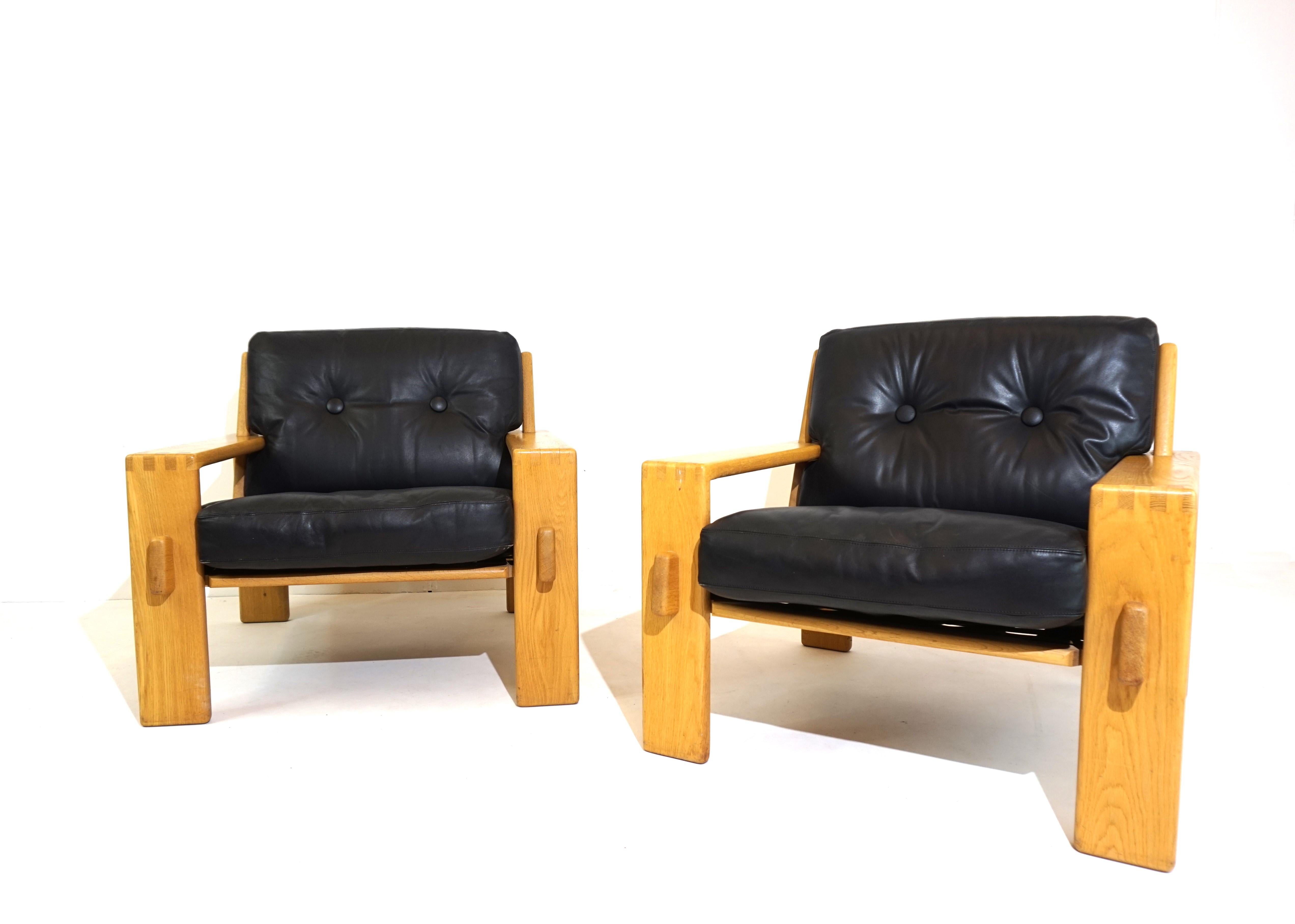 Mid-Century Modern Asko Bonanza set de 2 fauteuils en cuir noir de Esko Pajamies en vente
