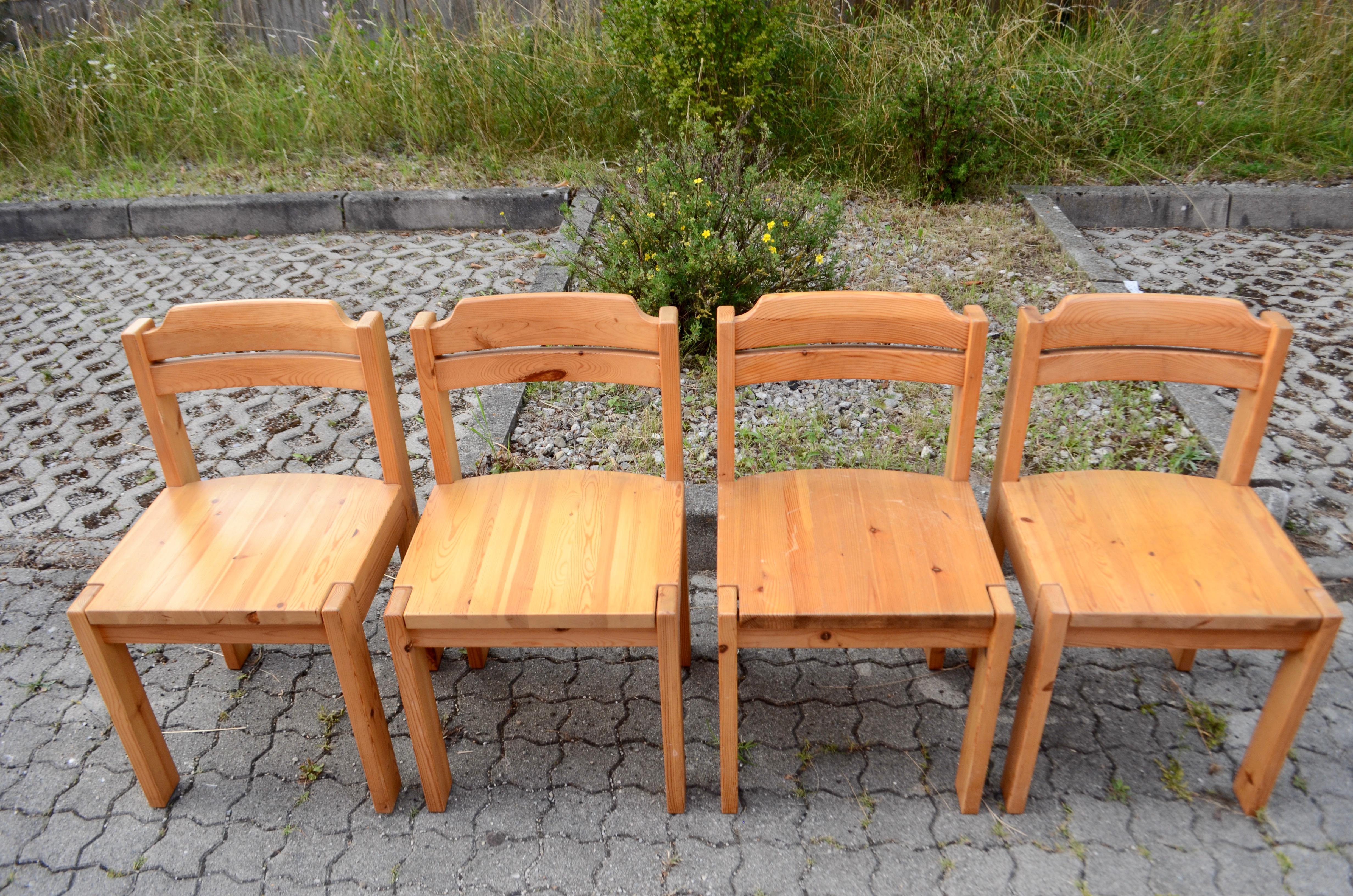 ASKO Esszimmerstuhl, entworfen von Ilmari Tapiovaara.
Skandinavisches Kiefernholz.
Tolle Esszimmerstühle mit einem Gestell aus Massivholz - klares dfinnish Design.


Höhe 78 cm
Breite 45 cm
Tiefe 44 cm
Sitzhöhe: 45 cm
