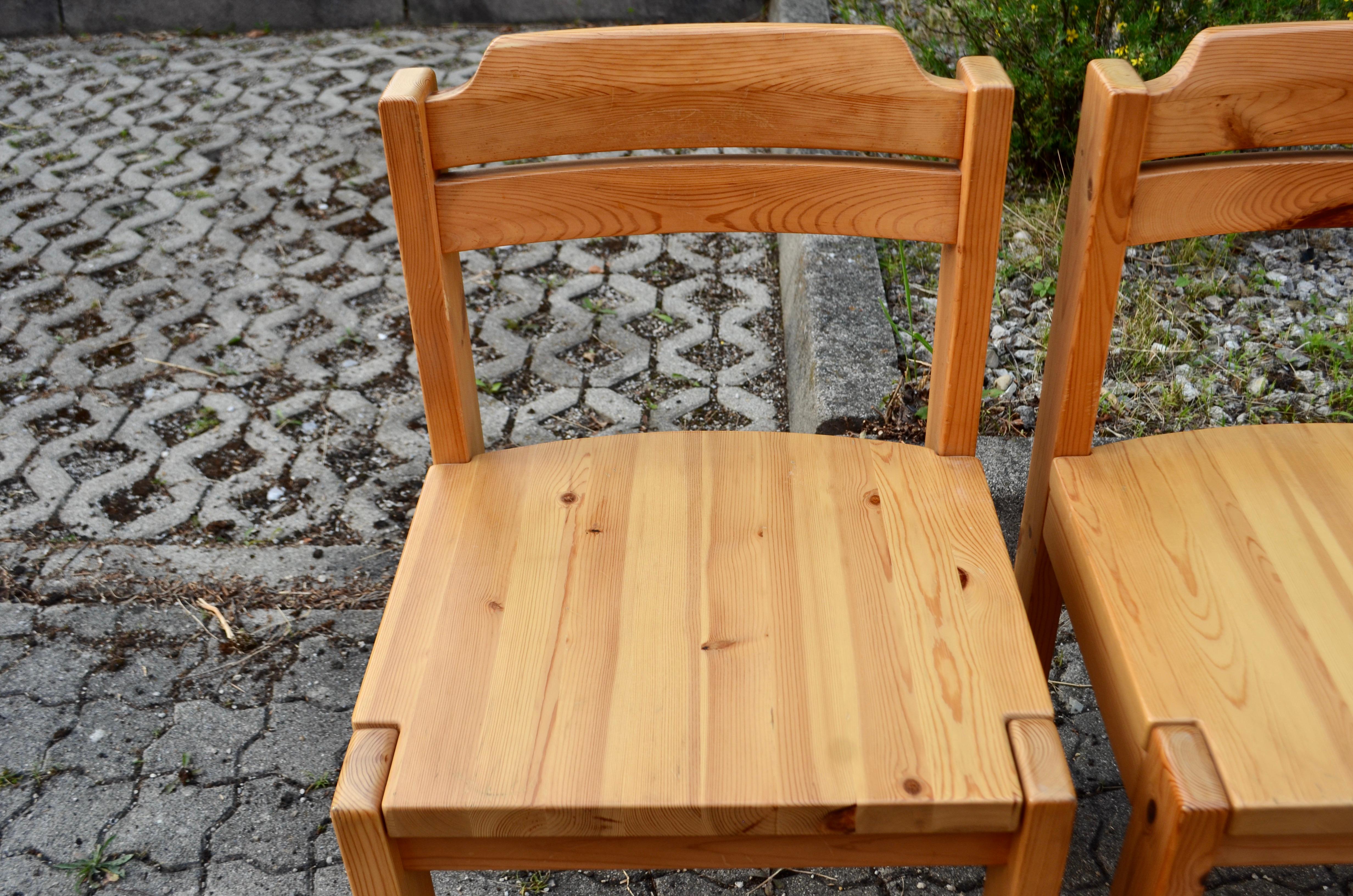 Esszimmerstuhl ASKO aus skandinavischem Kiefernholz Ilmari Tapiovaara, 4er-Set (Finnisch) im Angebot