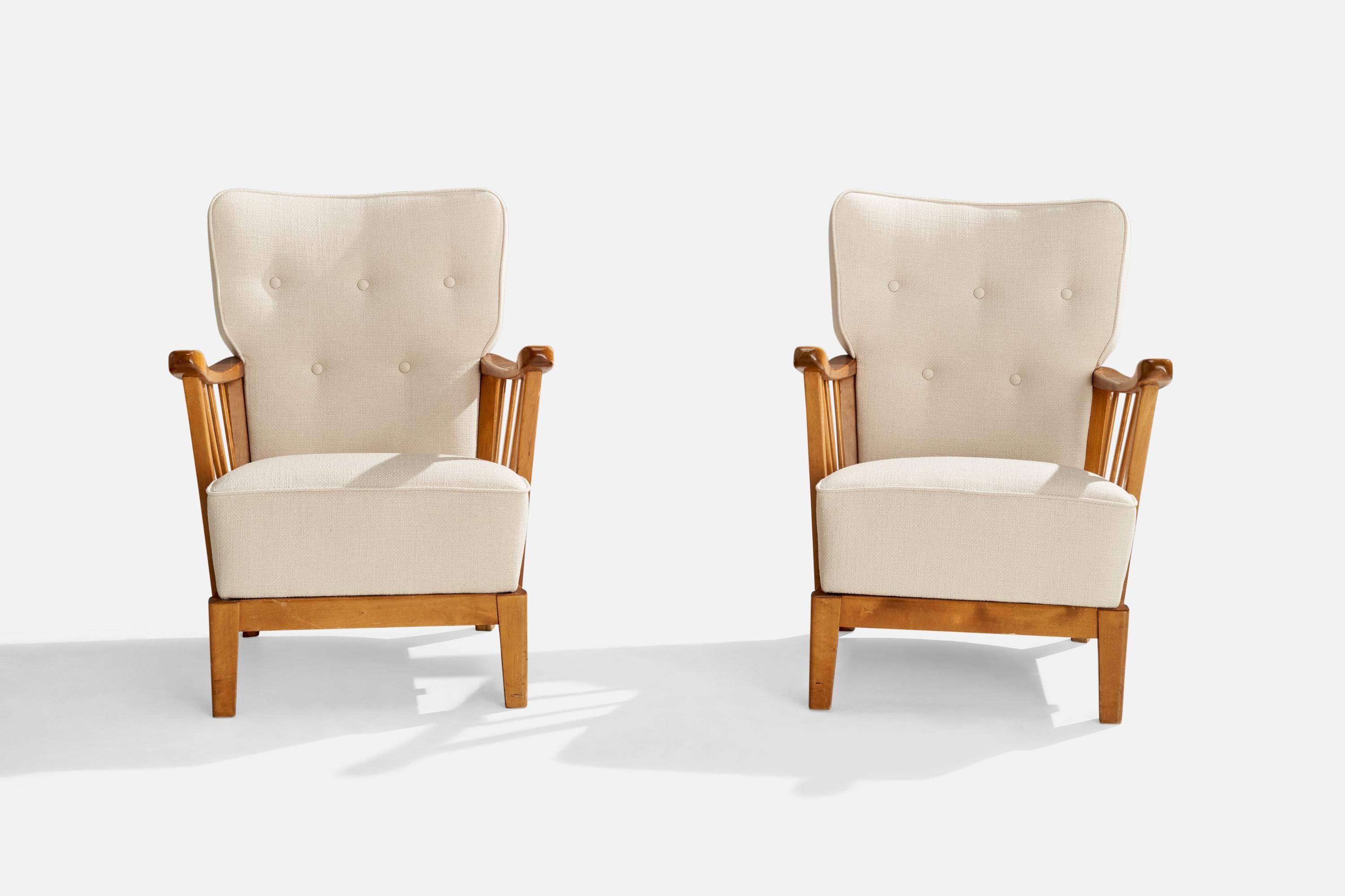 Asko, Lounge Chairs, Birch, Fabric, Finland, 1940s In Good Condition For Sale In High Point, NC