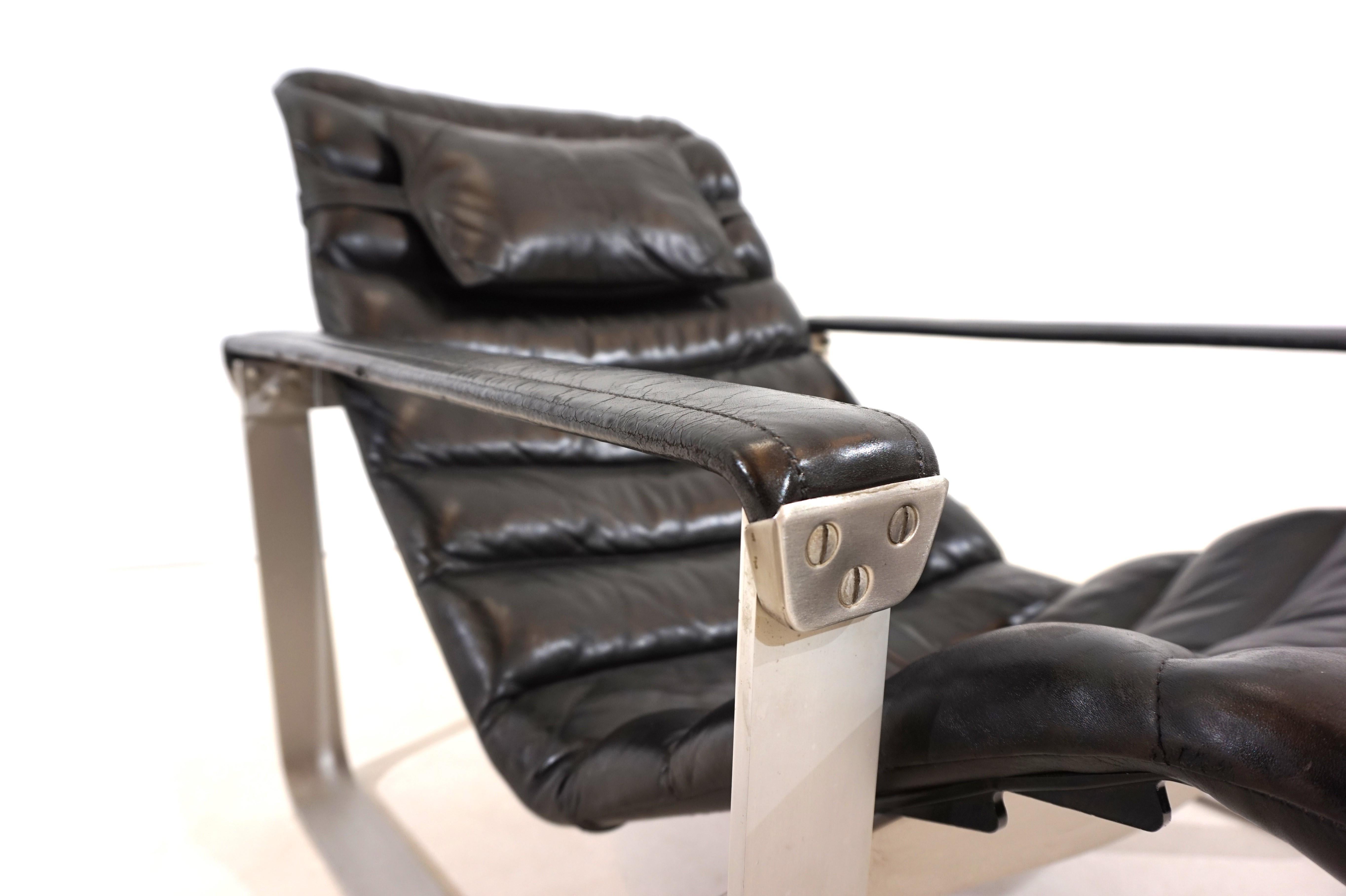 Asko Pulkka leather armchair with ottoman by Ilmari Lappalainen For Sale 10