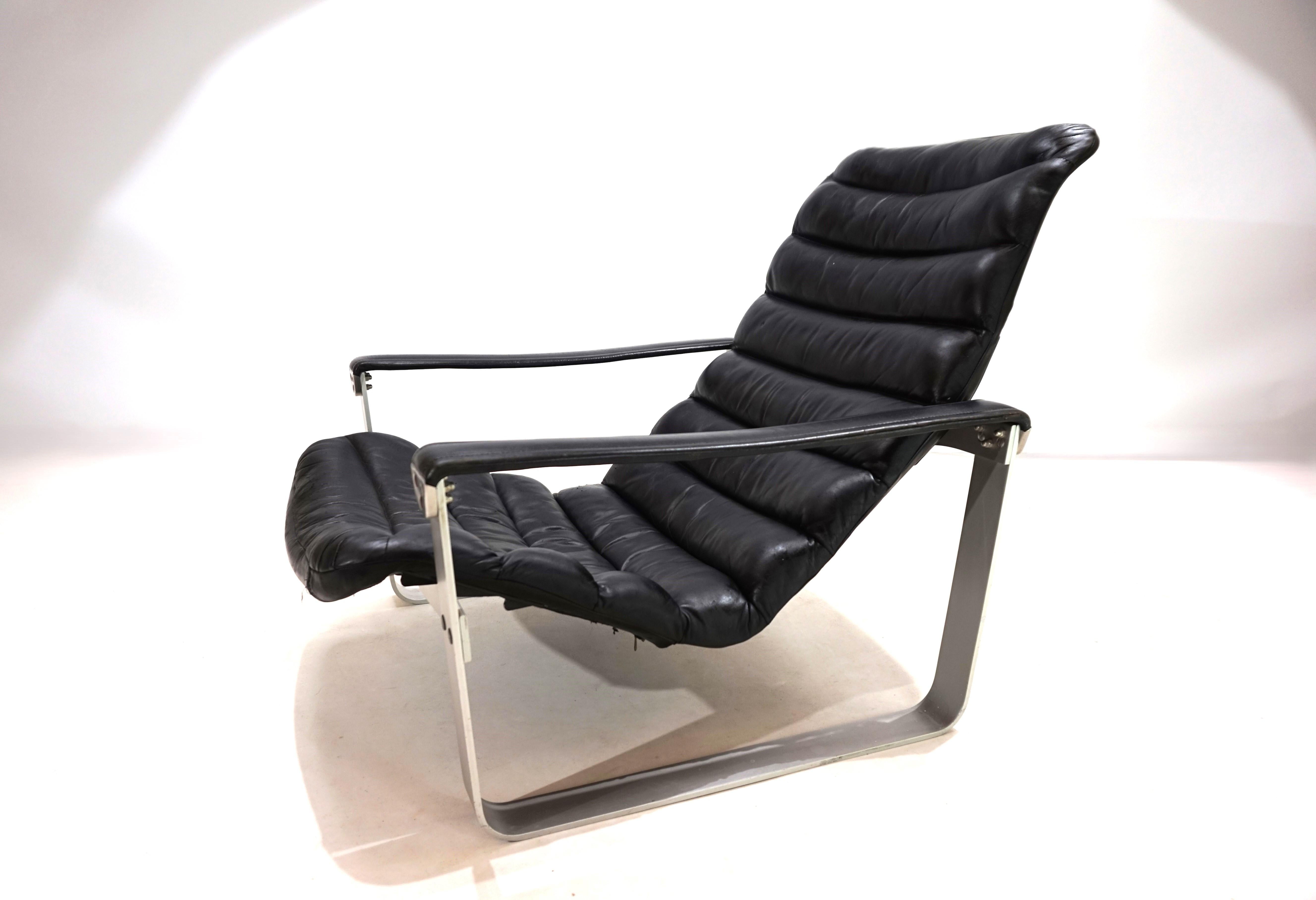 Asko Pulkka Sessel aus Leder von Ilmari Lappalainen, 1960 (Moderne der Mitte des Jahrhunderts)