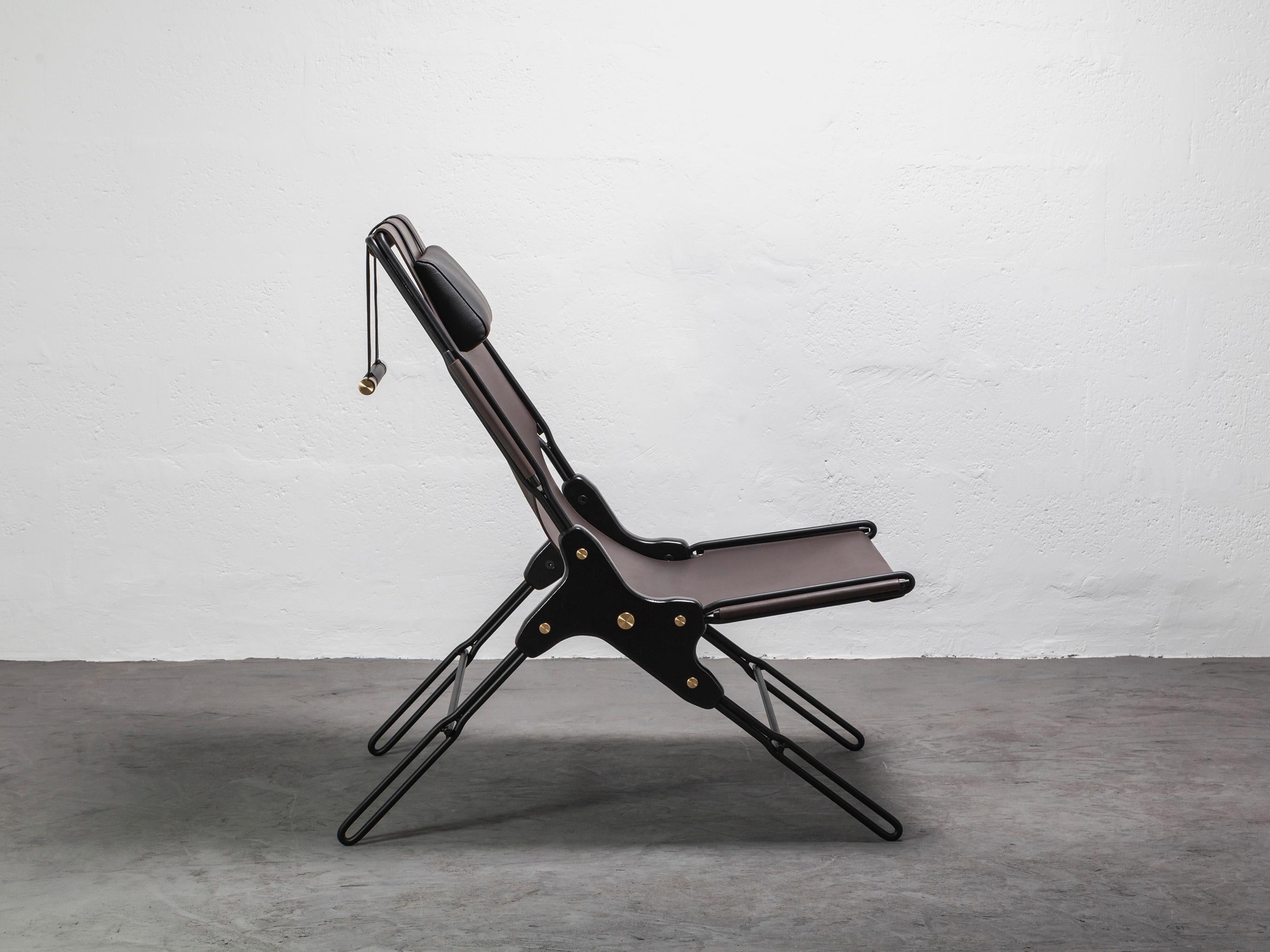 PERFIDIA_01 Sling Lounge Chair aus braunem dickem Leder und schwarzem Stahl von ANDEAN (Moderne) im Angebot