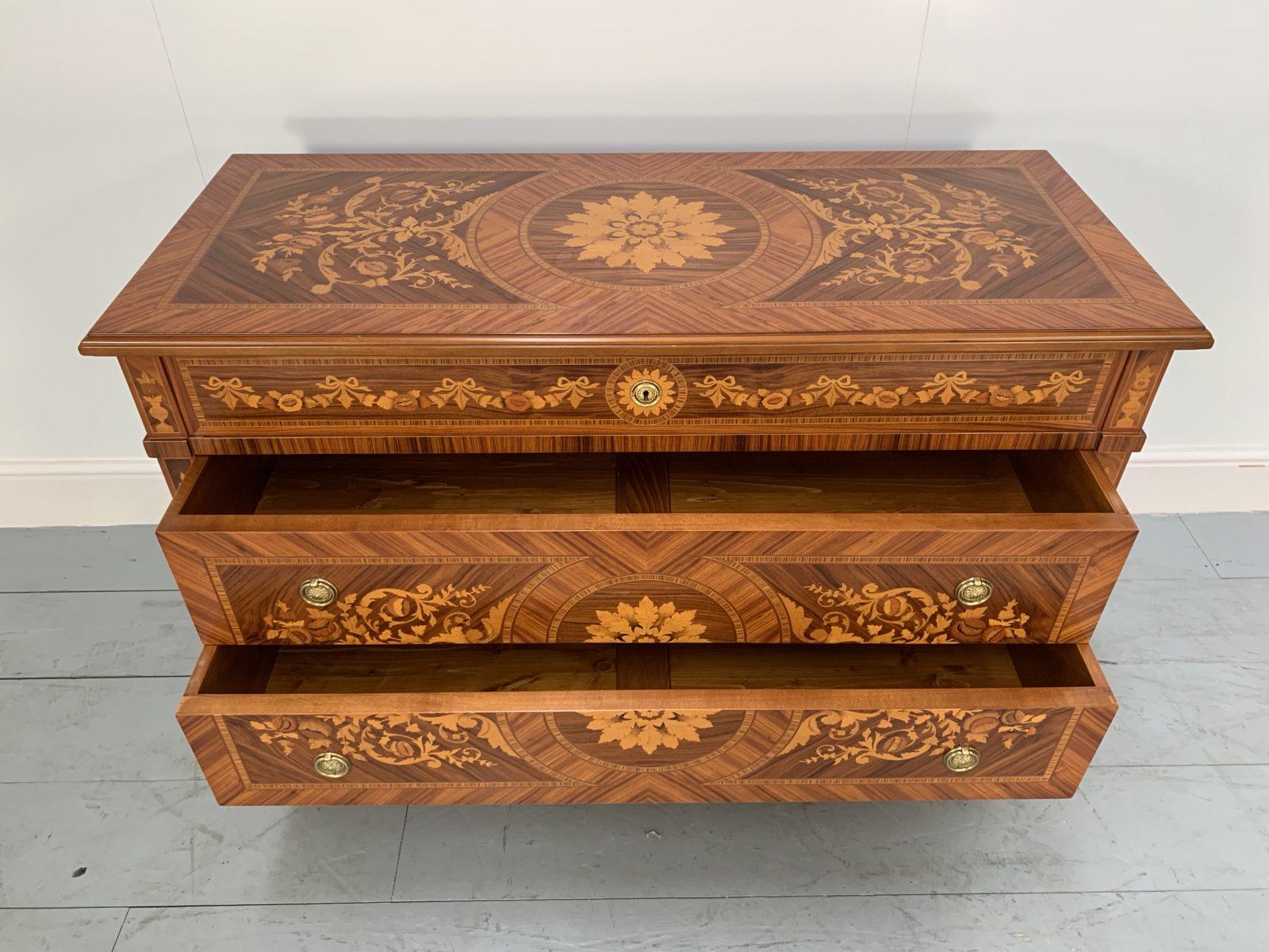 Italian Asnaghi Inlaid Marquetry Cabinet Commode Chest of Drawers For Sale