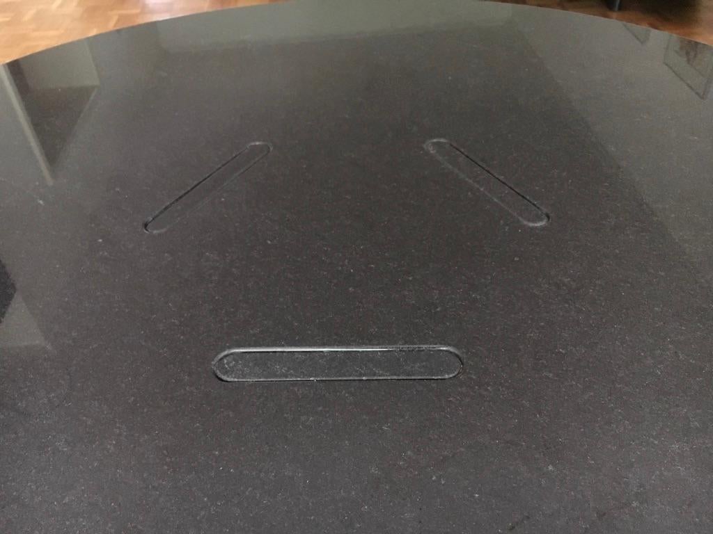 italien Table basse circulaire en granit noir Asolo d'Angelo Mangiarotti en vente