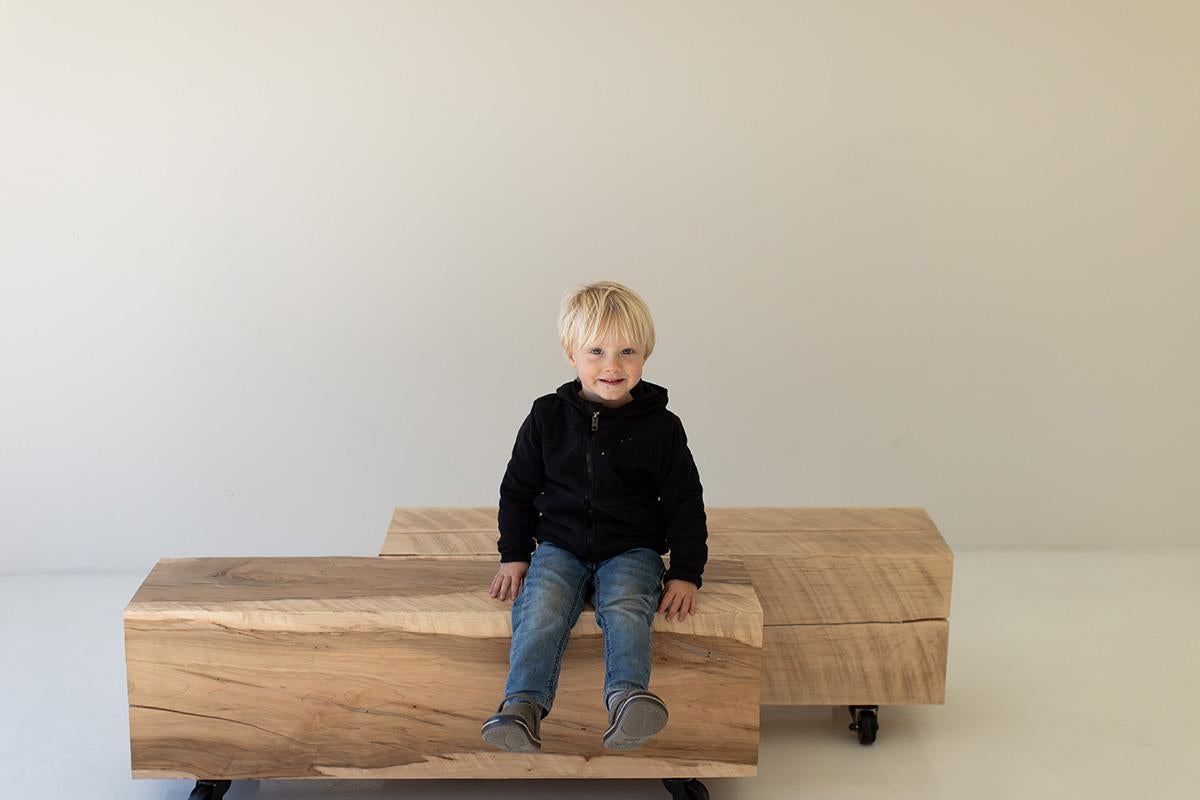 Américain Table basse moderne en bois d'Aspen en vente