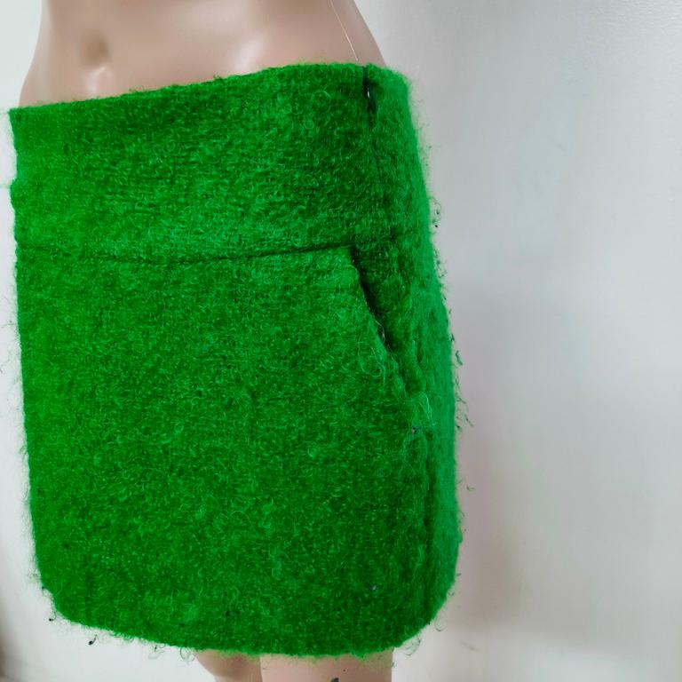 Aspesi Emerald-Green Bouclé Wool Mini Skirt, IT 38 en venta 1