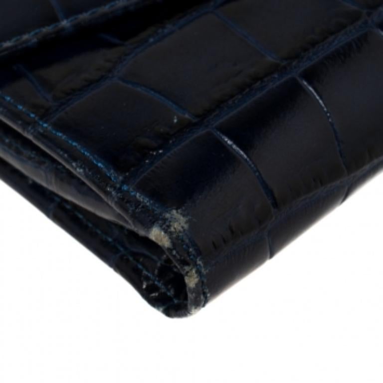 Aspinal of London Blaues Krokodil geprägtes Leder Bifold Wallet (Schwarz) im Angebot