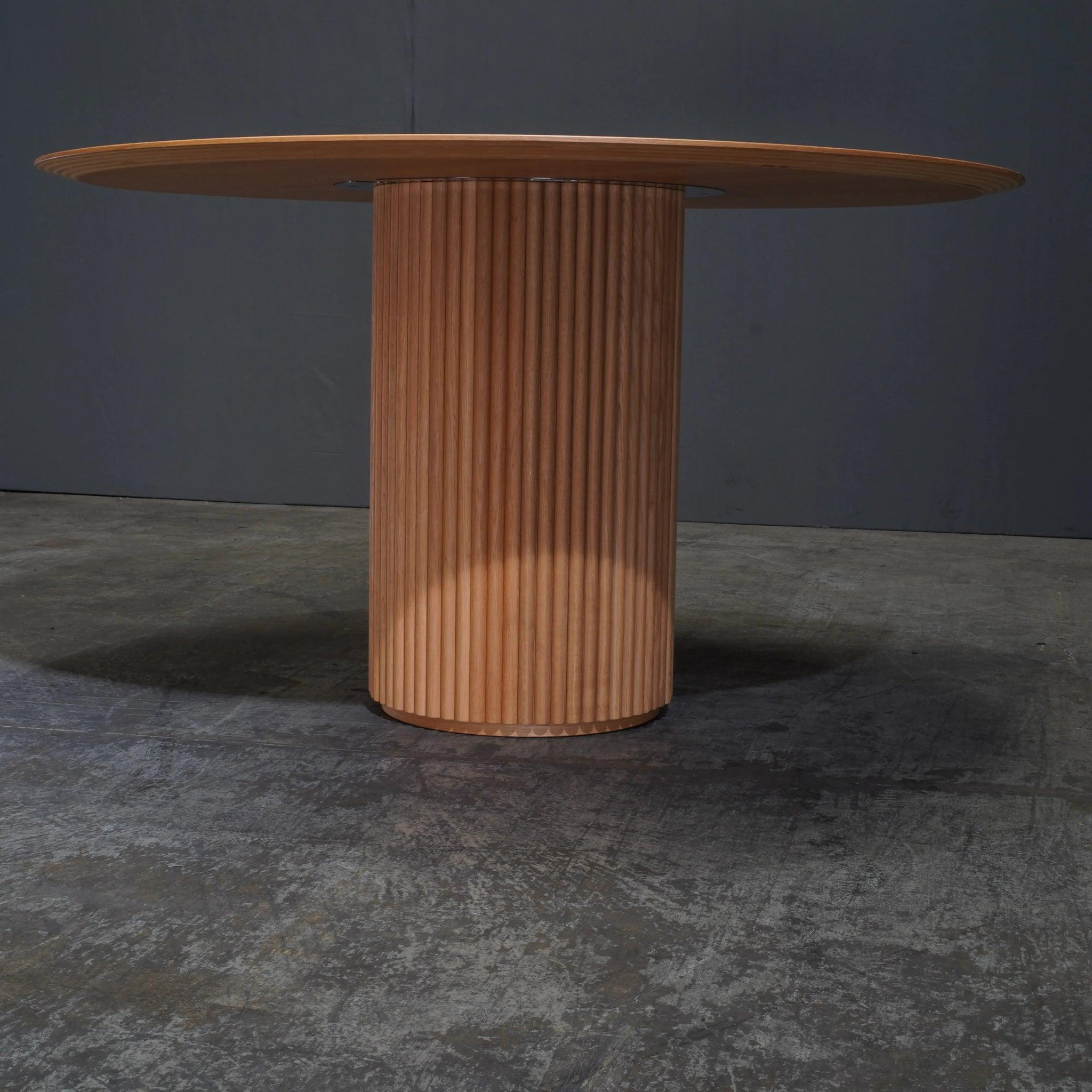 Asplund Oak Palais Royal Dining table by Anya Sebton and Eva Lilja Lowenheilm In Good Condition In Basildon, London