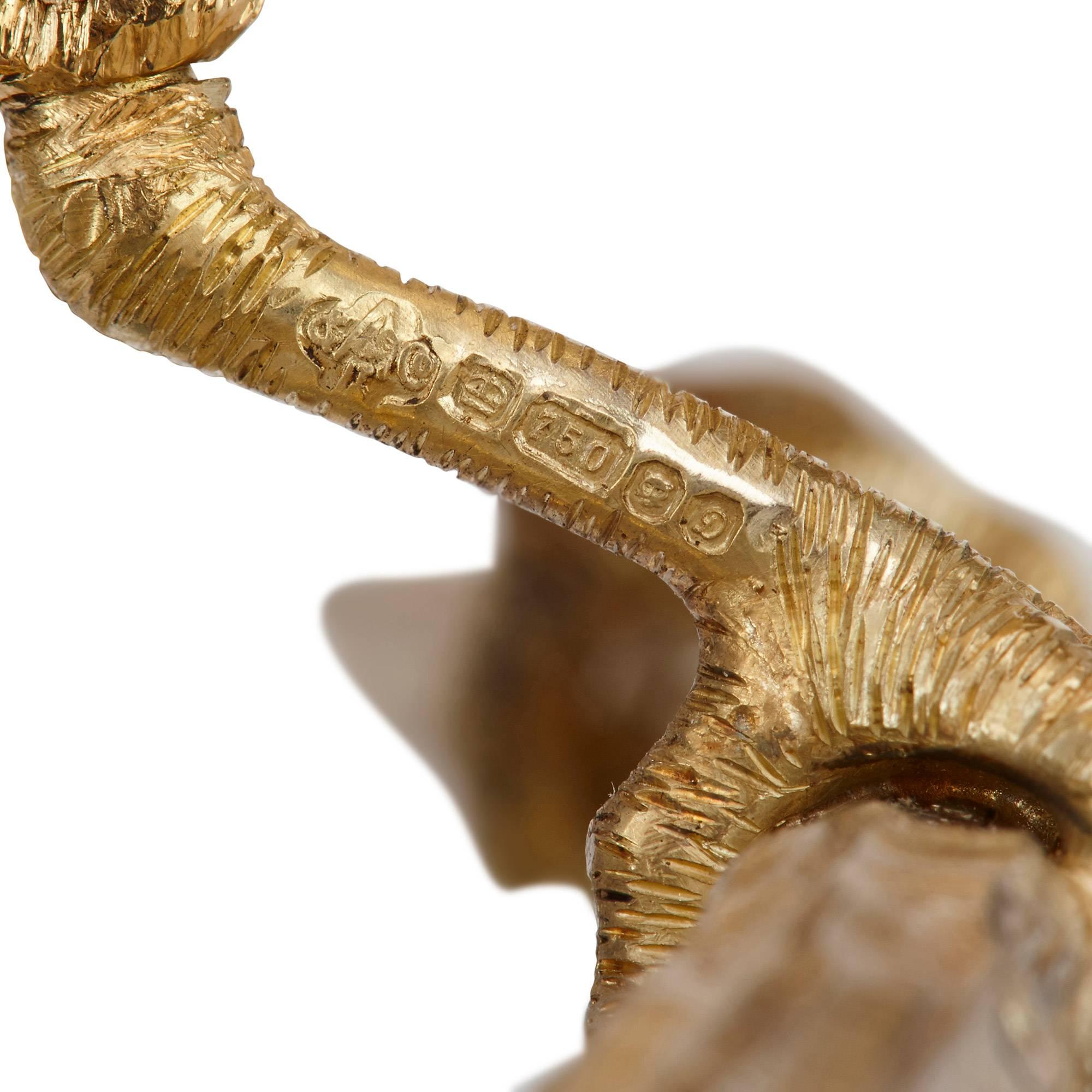 Asprey & Co Modèle d'oiseau en or massif et pierres précieuses 1