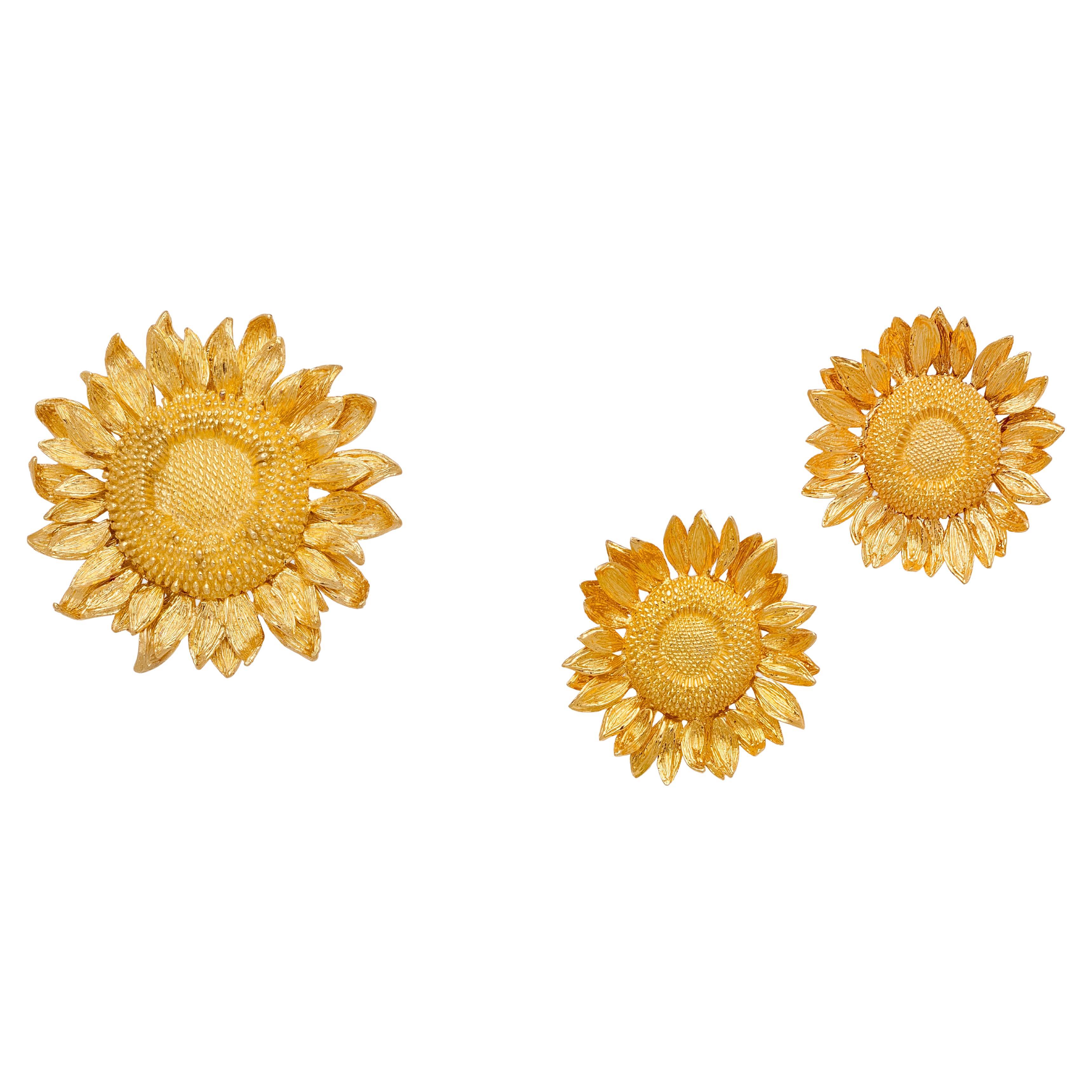 Asprey 18k Gold Sunflower Brooch (50g) and 18k Gold Sunflower Ear Clips (39g) For Sale