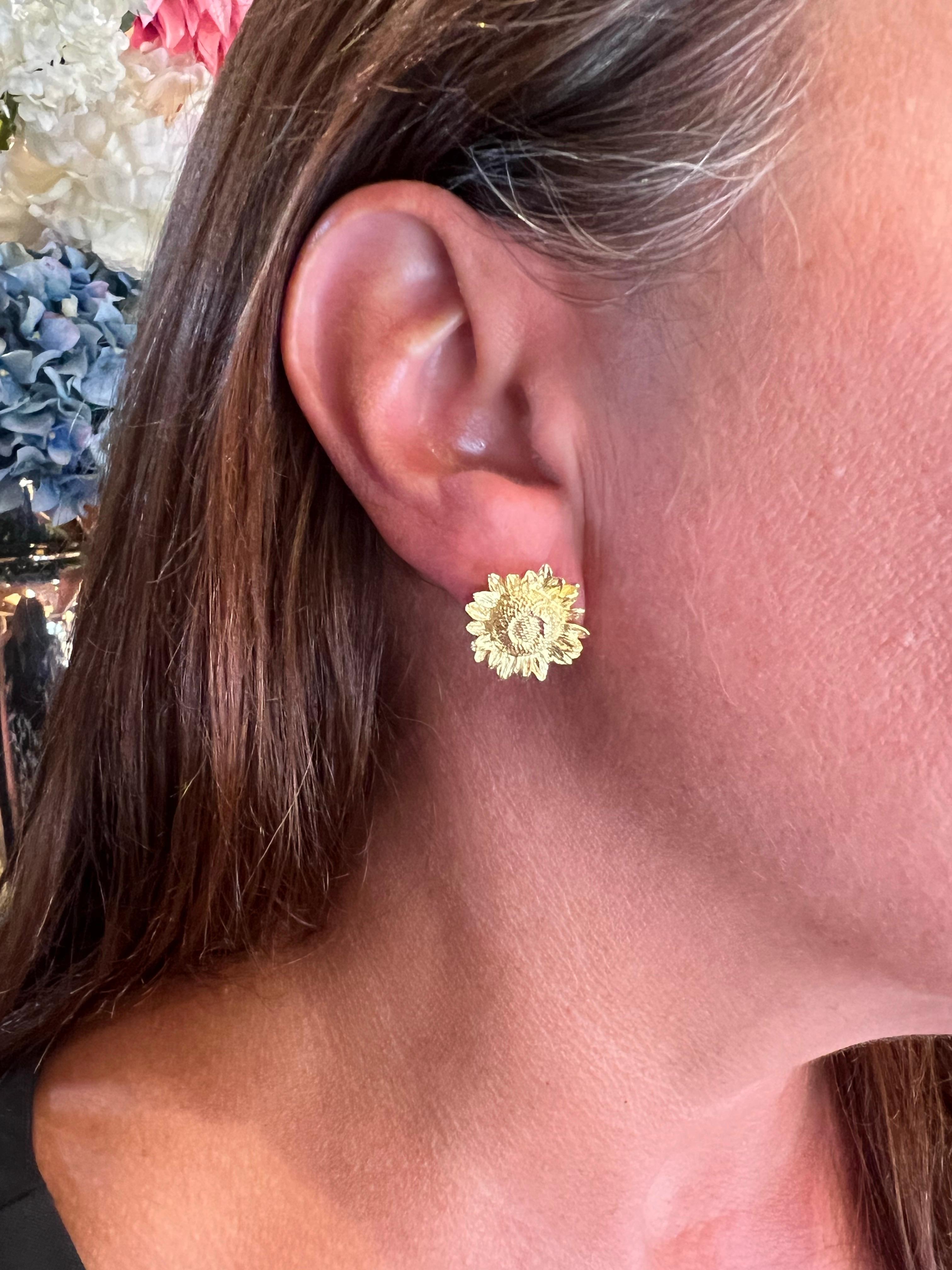 Boucles d'oreilles tournesol en or 18k d'Asprey en vente 2