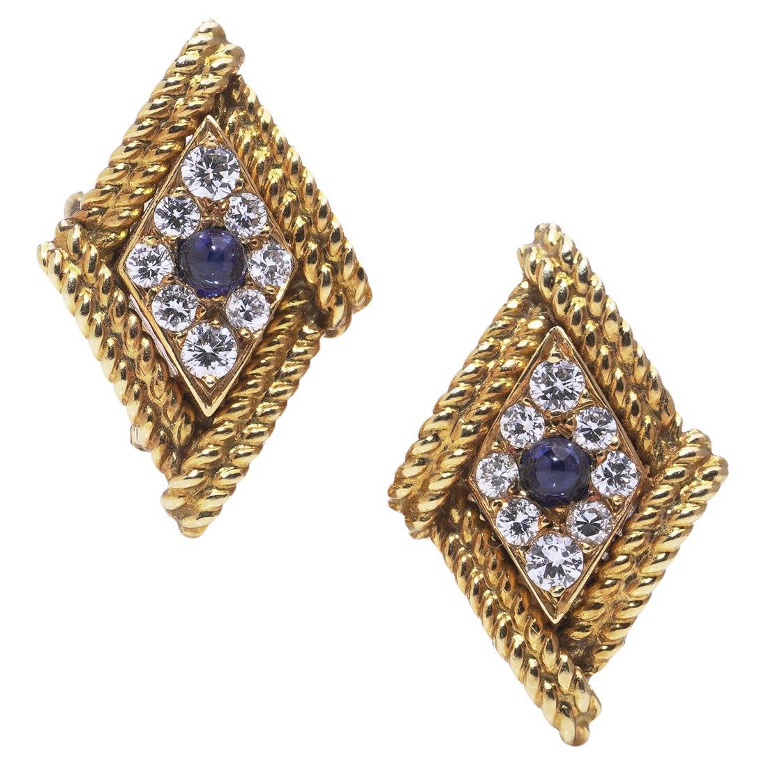 Boucles d'oreilles à pince en or 18kt saphir et diamant Asprey en vente
