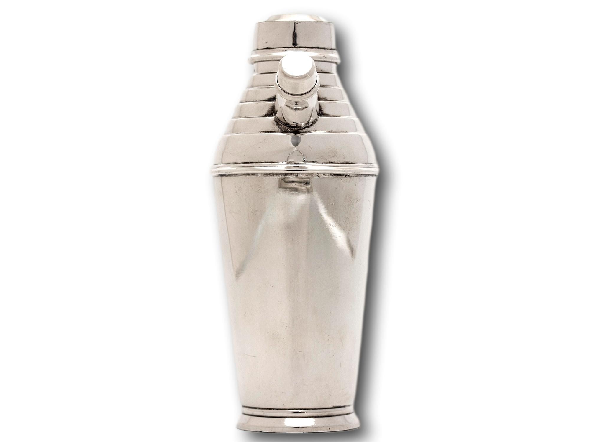 Métal Shaker à cocktail Asprey Art Deco plaqué argent en vente