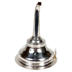 Imbuto da vino in argento sterling in stile georgiano di Asprey & Co