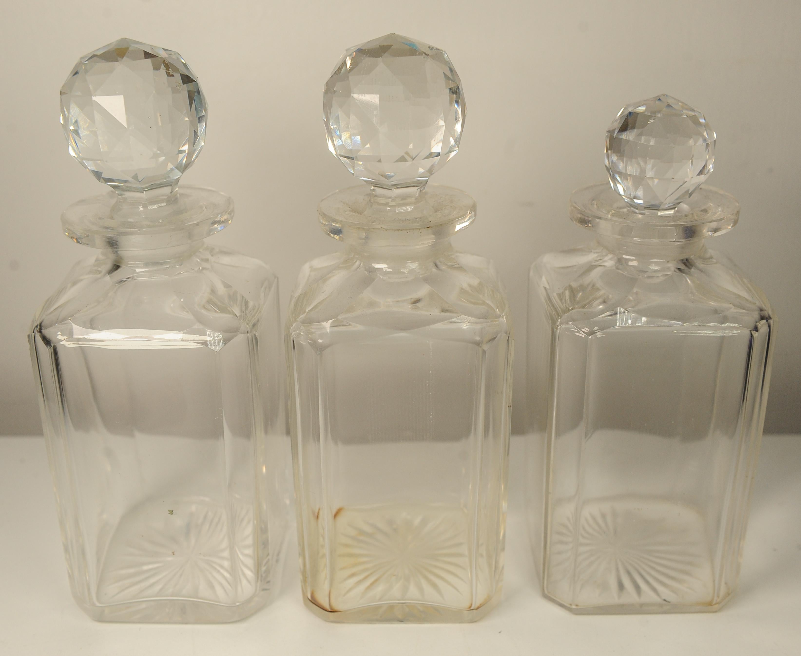 Asprey & Co. Armario para copas y decantadores de caoba de los años 20 en Londres en venta 3