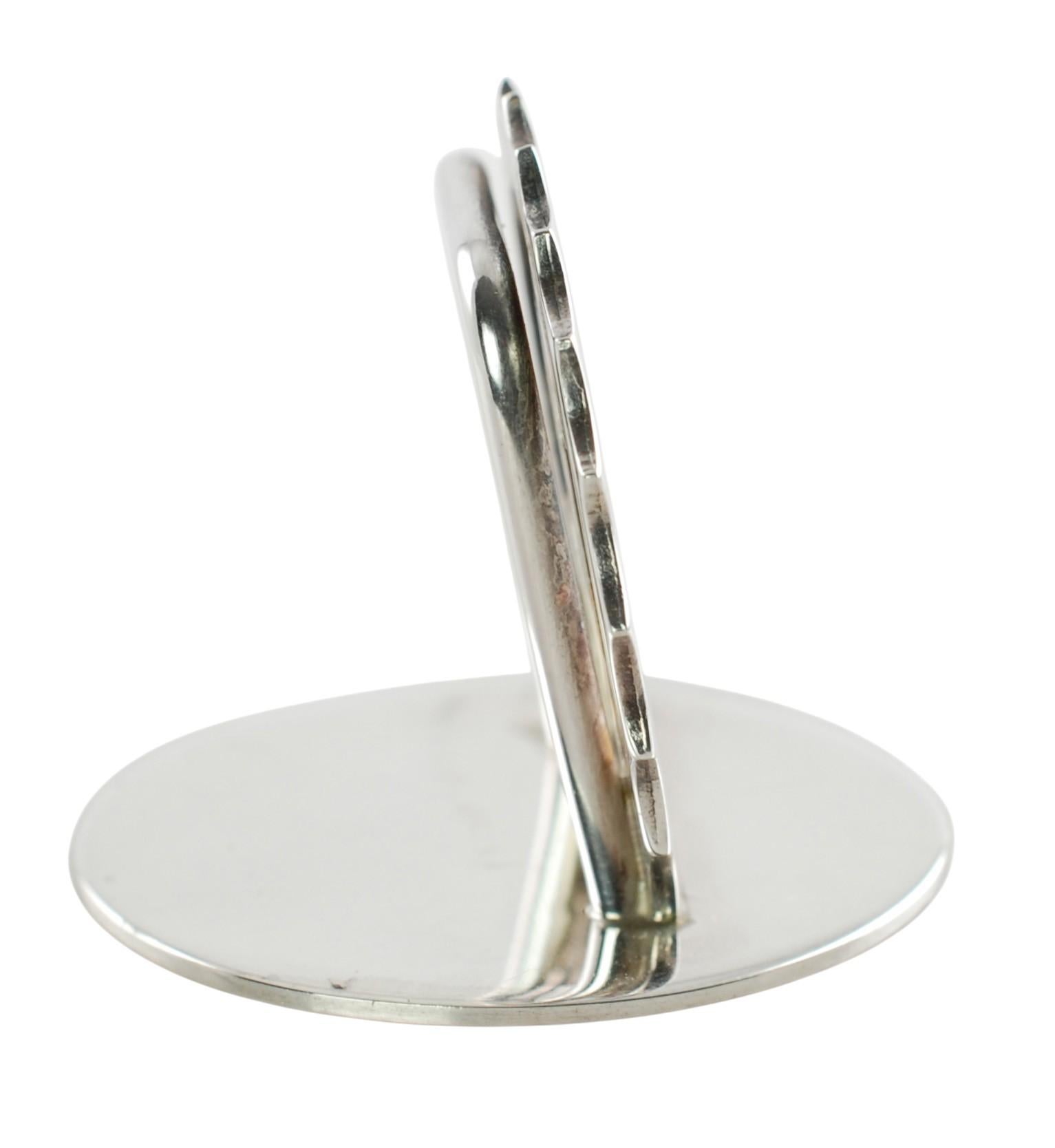 Anglais Asprey & Co Sterling Silver Cased Swan Motif Menu Place Card Holders Set of 12 en vente