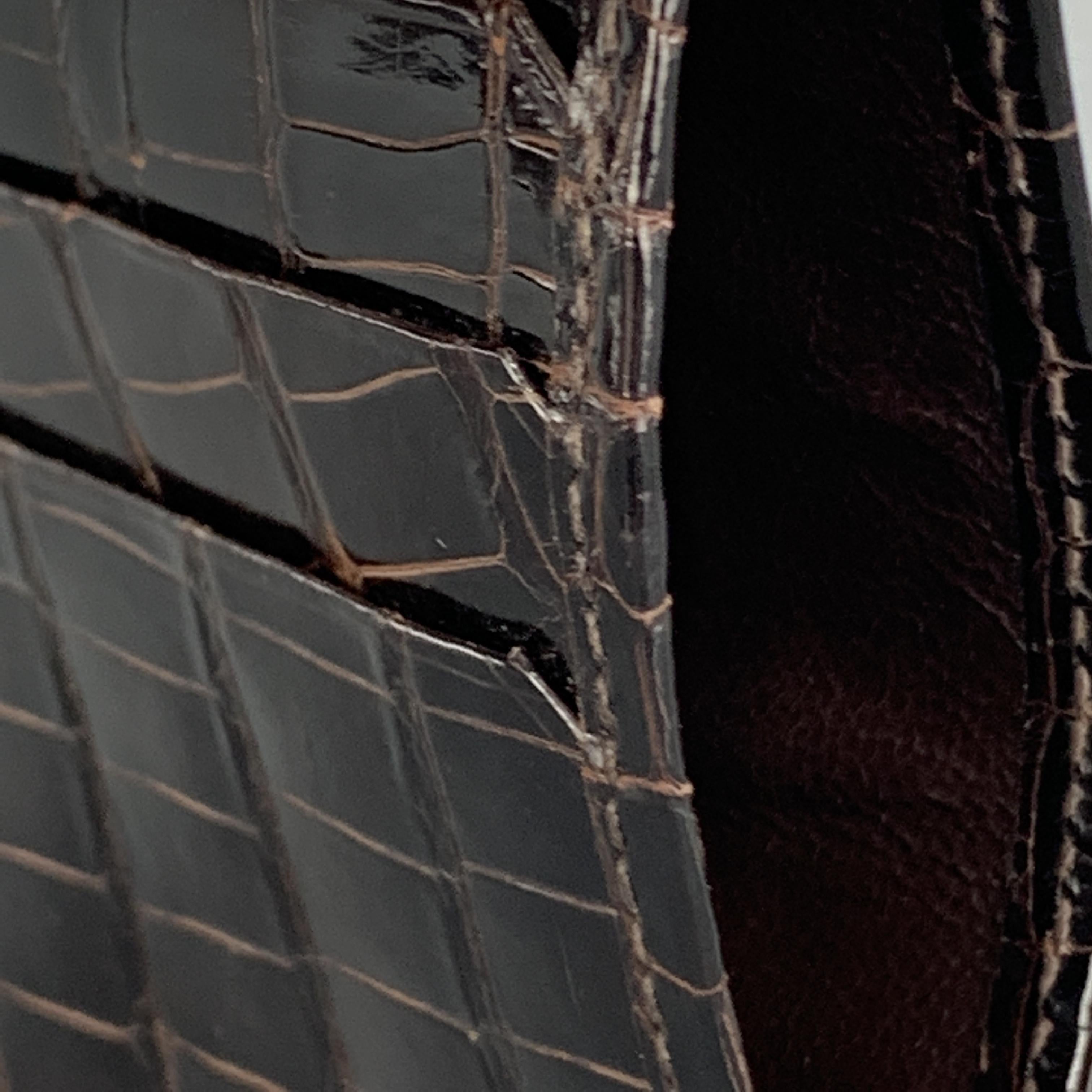 ASPREY Crocodile Dark Brown Leather Flat Card Case In Excellent Condition In San Francisco, CA
