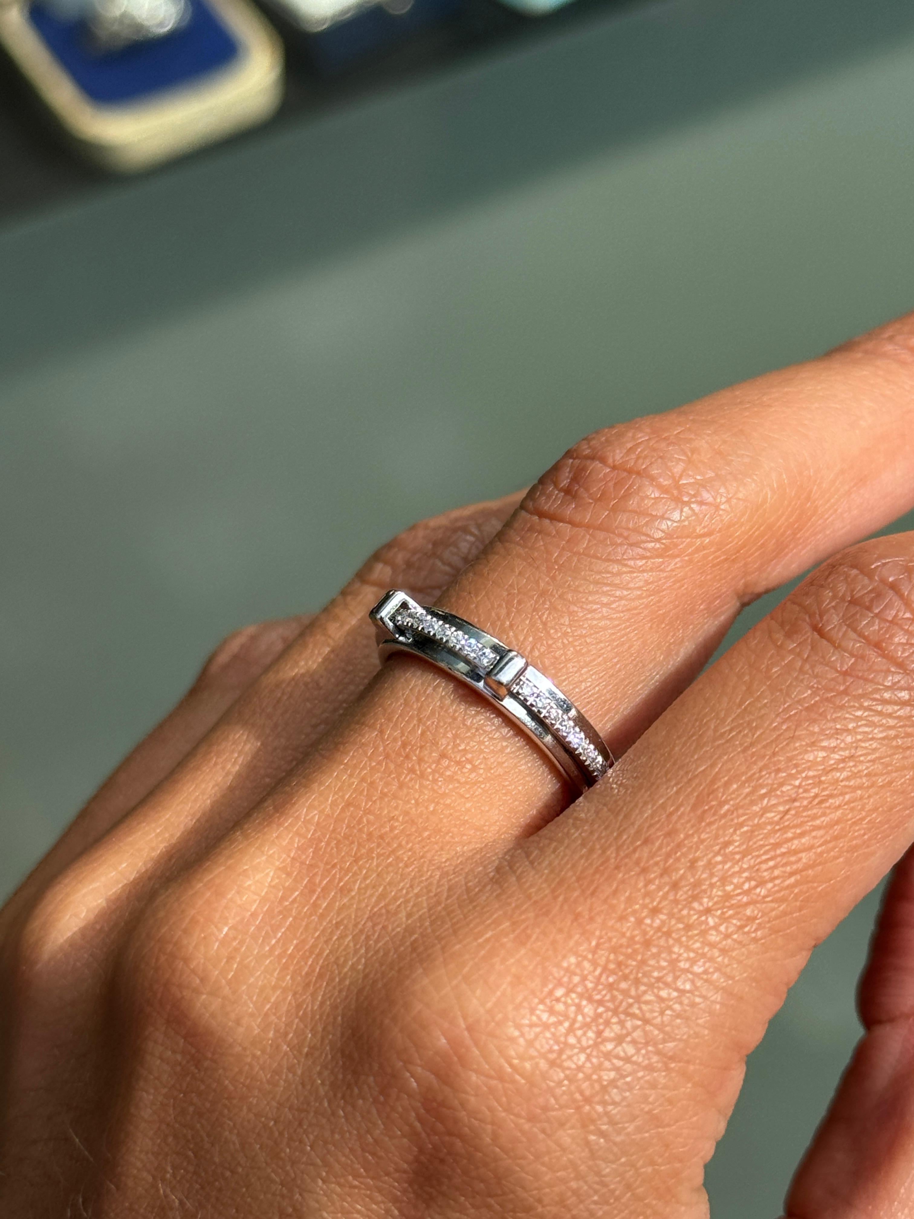 Anillo de eternidad giratorio de diamantes Asprey y oro blanco de 18 quilates Moderno en venta