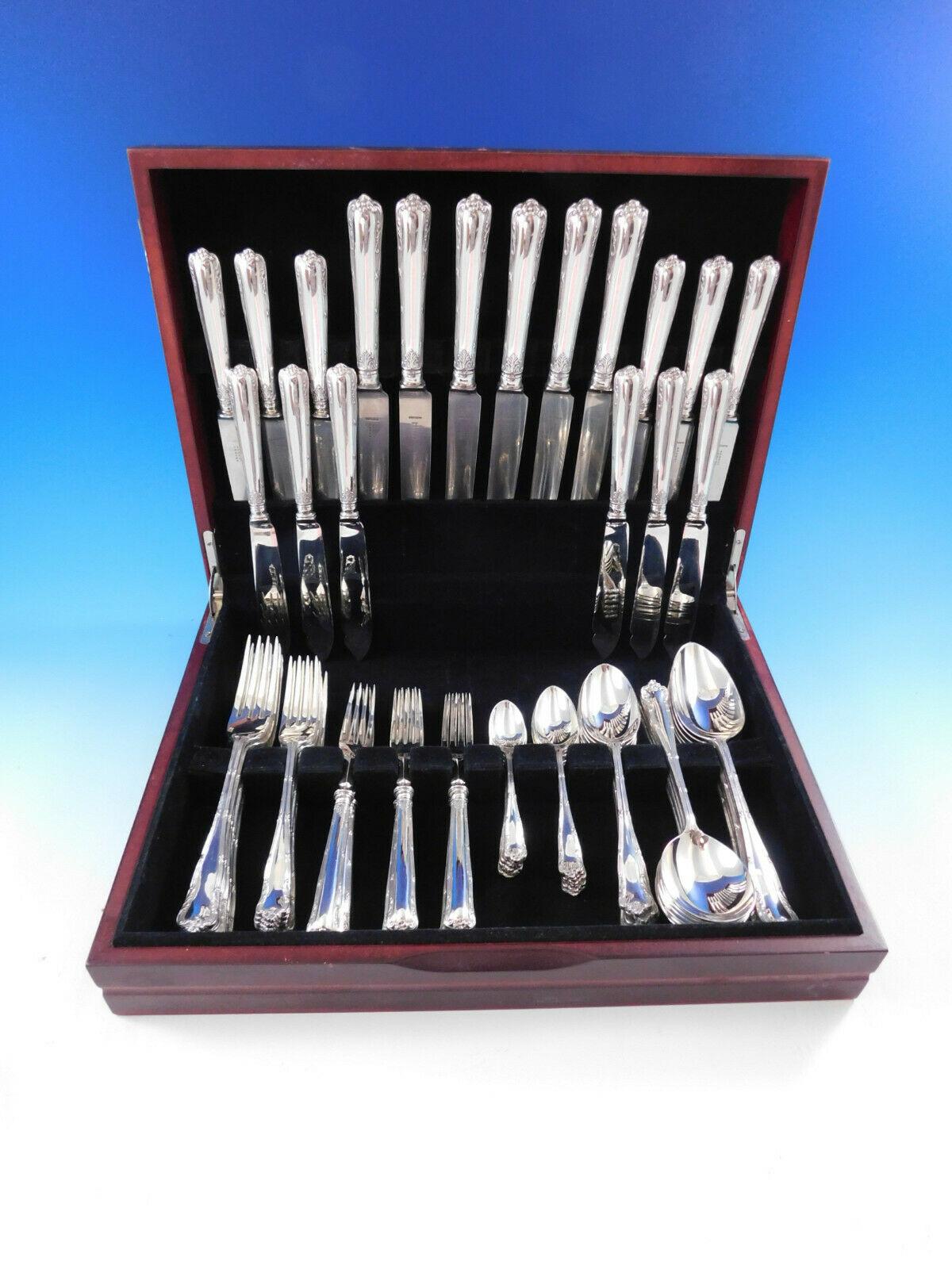 Exceptional Asprey English sterling silver flatware set, 66 pieces. This set includes:

6 dinner size knives, 9 3/4