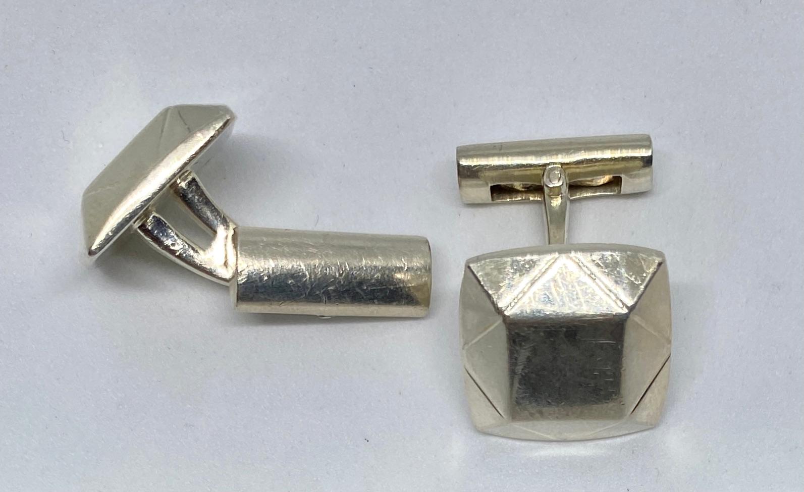 Asprey Geometric Cufflinks in Sterling Silver In Good Condition For Sale In San Rafael, CA