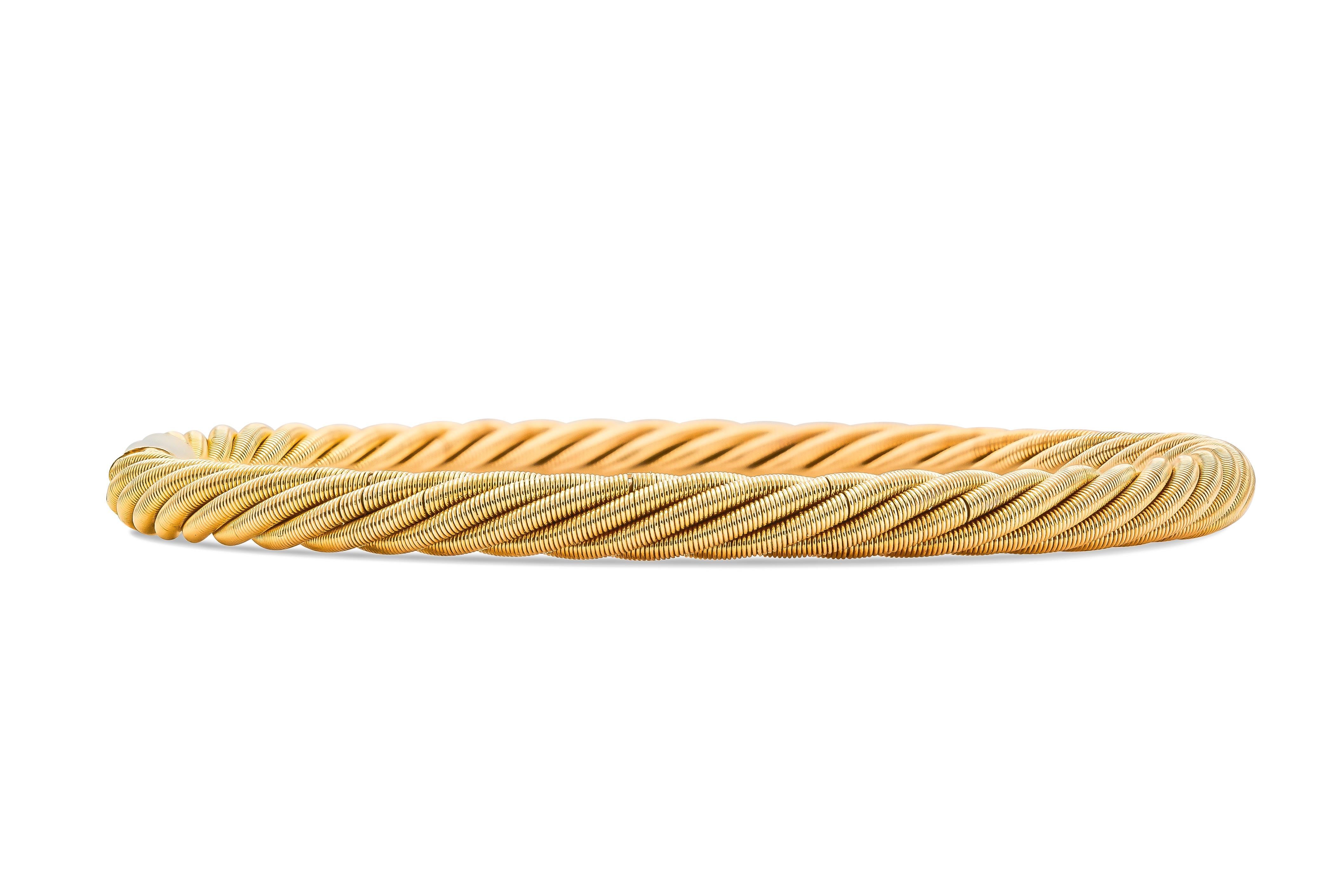 Finemente realizzato in oro giallo 18 carati.
Firmato da Asprey
8 pollici