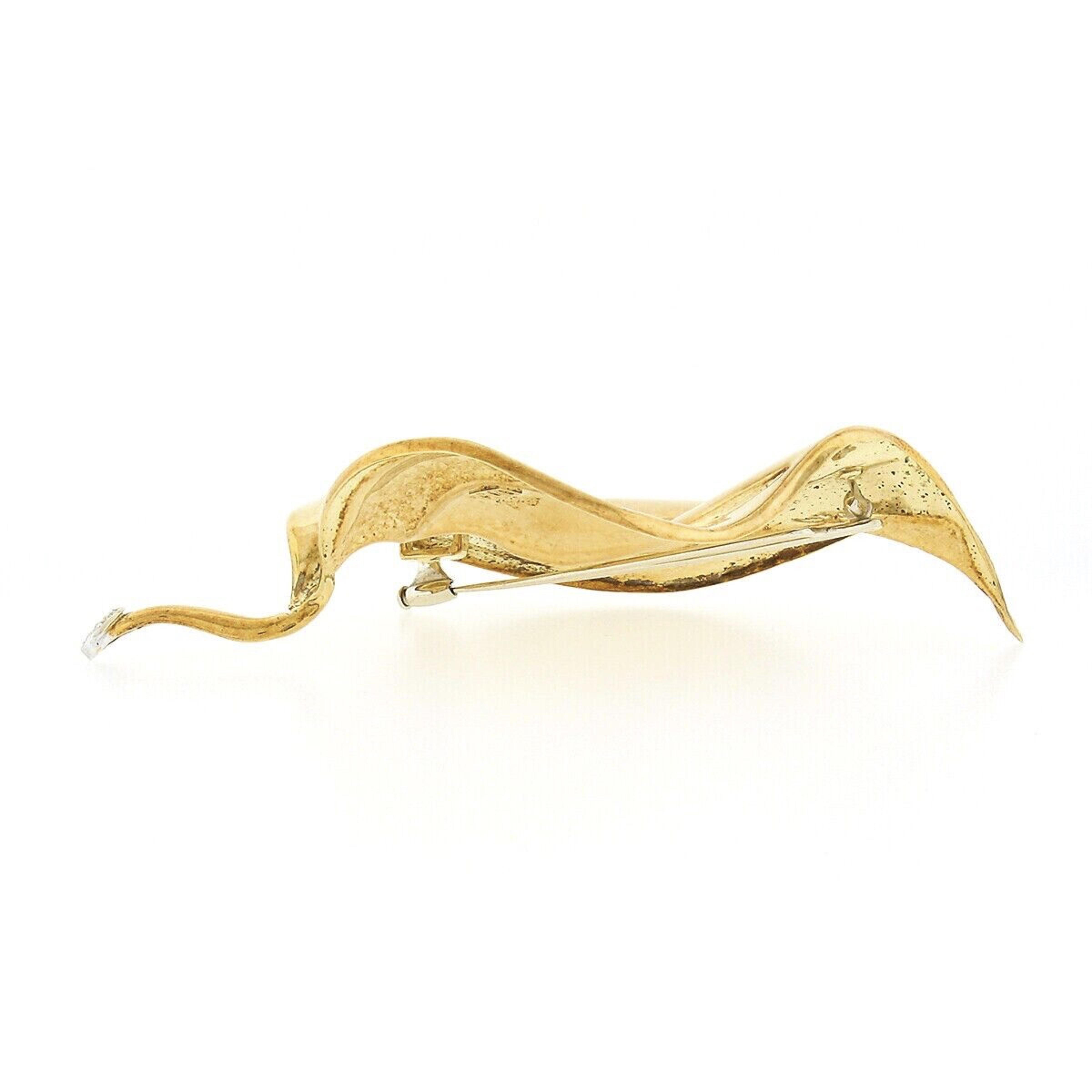 Round Cut Asprey Italian Made 18k Gold Large Polished 3D Leaf Pin Brooch w/ Diamond Stem For Sale