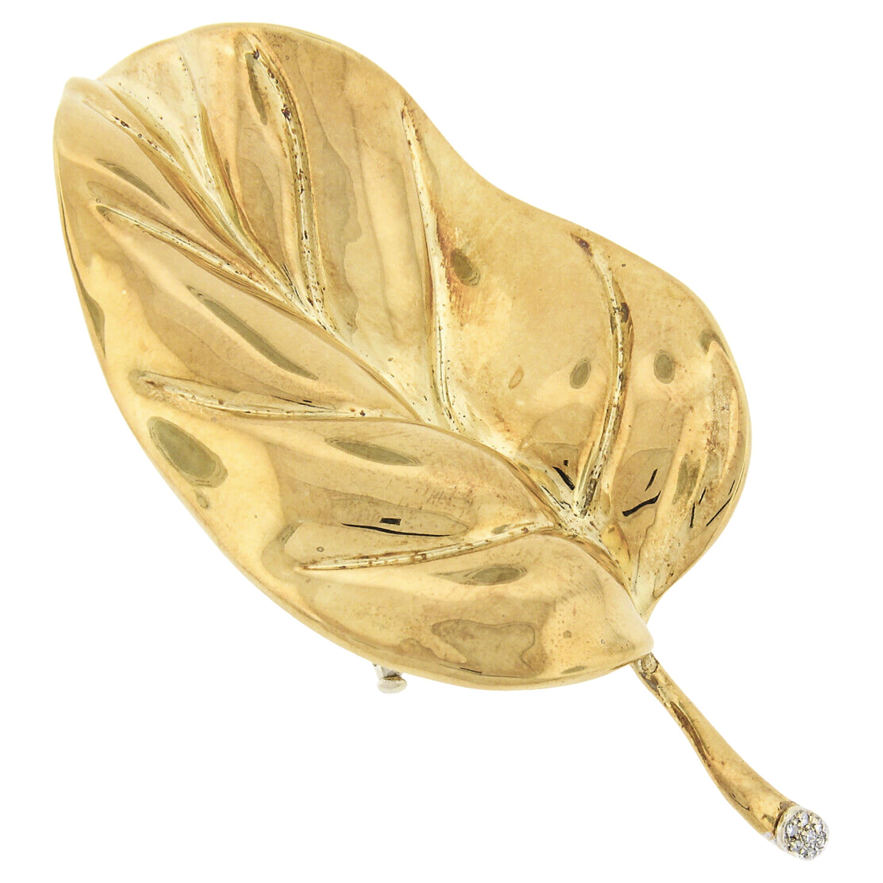 Asprey Italian Made 18k Gold Large Polished 3D Leaf Pin Brooch w/ Diamond Stem For Sale