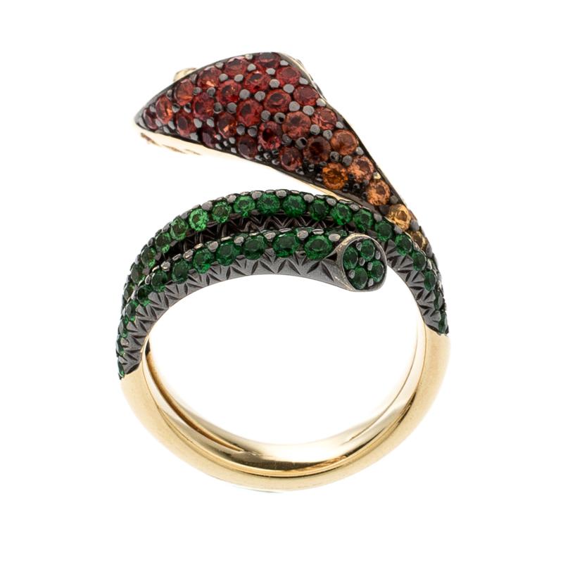 Beautiful and feminine, this ethereal cocktail ring is a statement piece that is designed to complement a variety of your ensembles. Addressing the brand's chic taste and refined aesthetics, this beautiful ring is a striking combination of colored