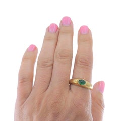 Asprey London 18k Gold Oval Cabochon Emerald Ring