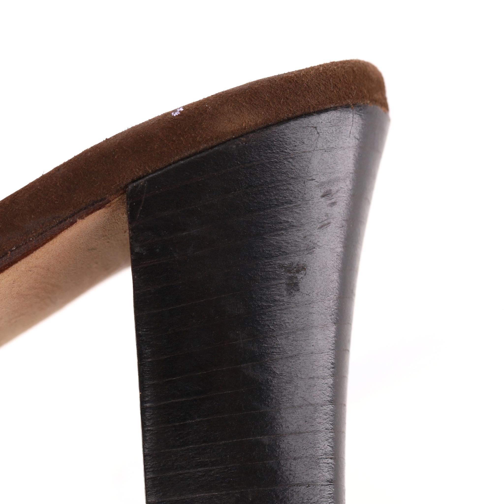 Asprey London - Sandales en daim à boucle en vente 4