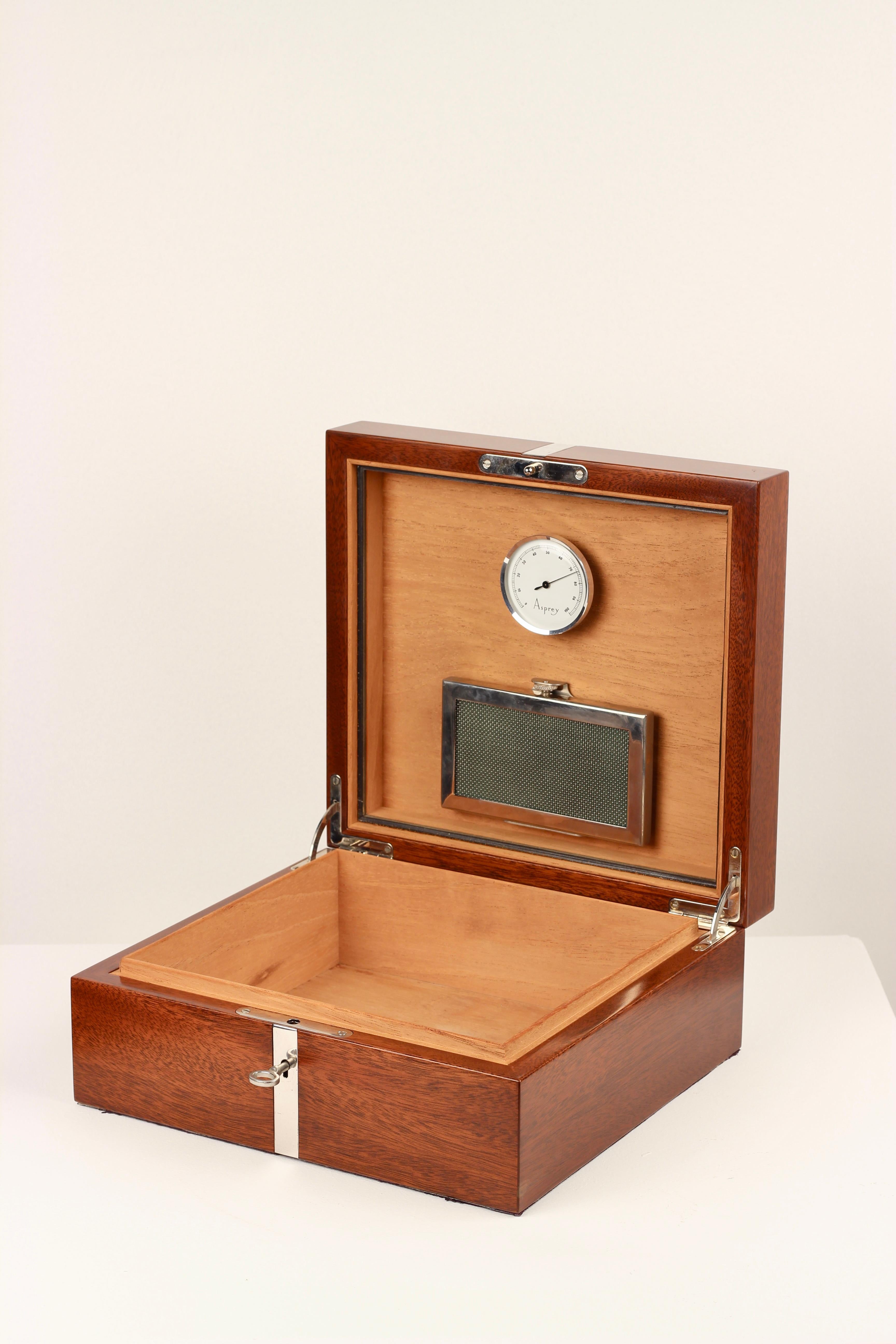 Asprey London Silver-Banded Rosewood Humidor with key and Hygrometer 2005 For Sale 6