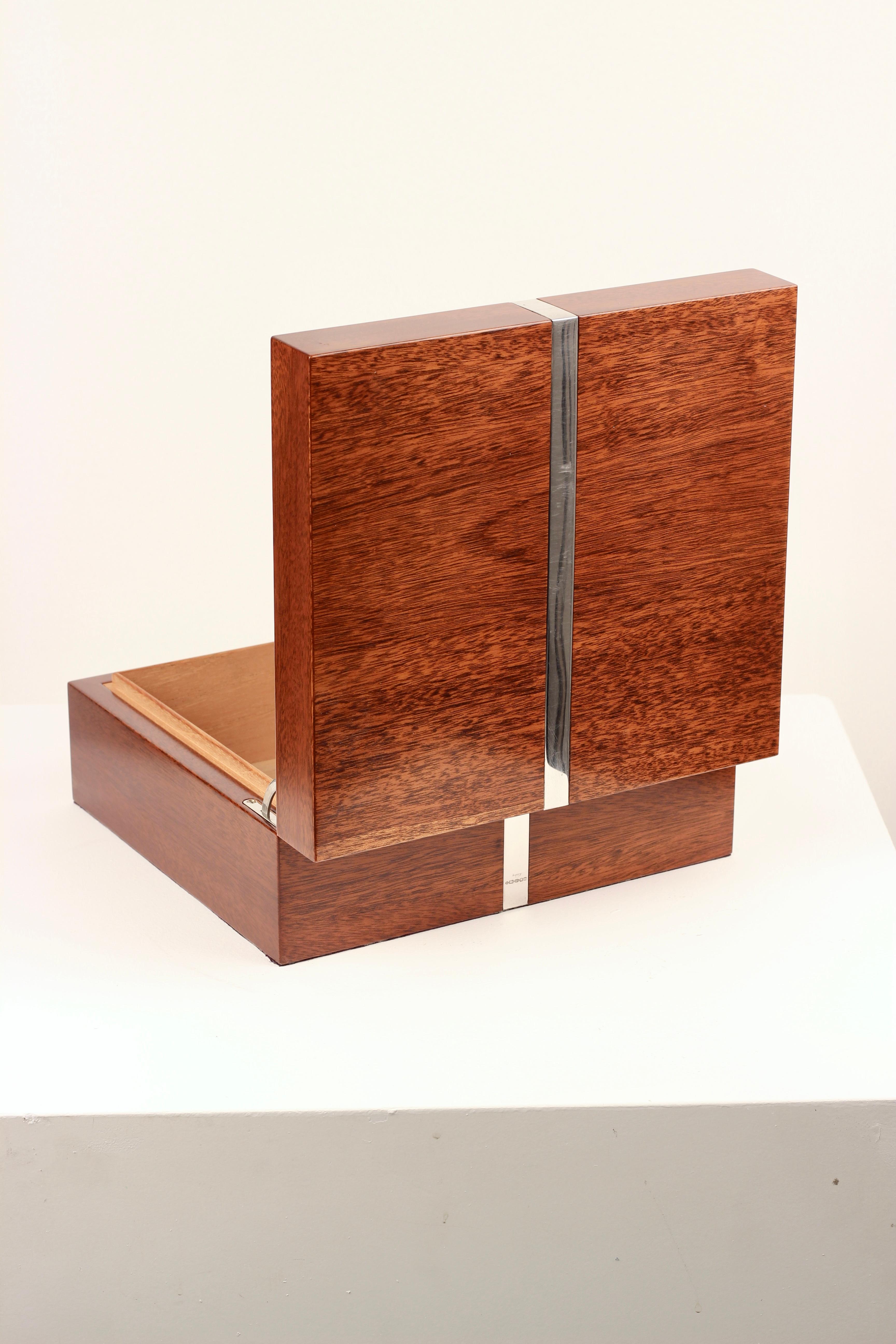 Asprey London Silver-Banded Rosewood Humidor with key and Hygrometer 2005 For Sale 2