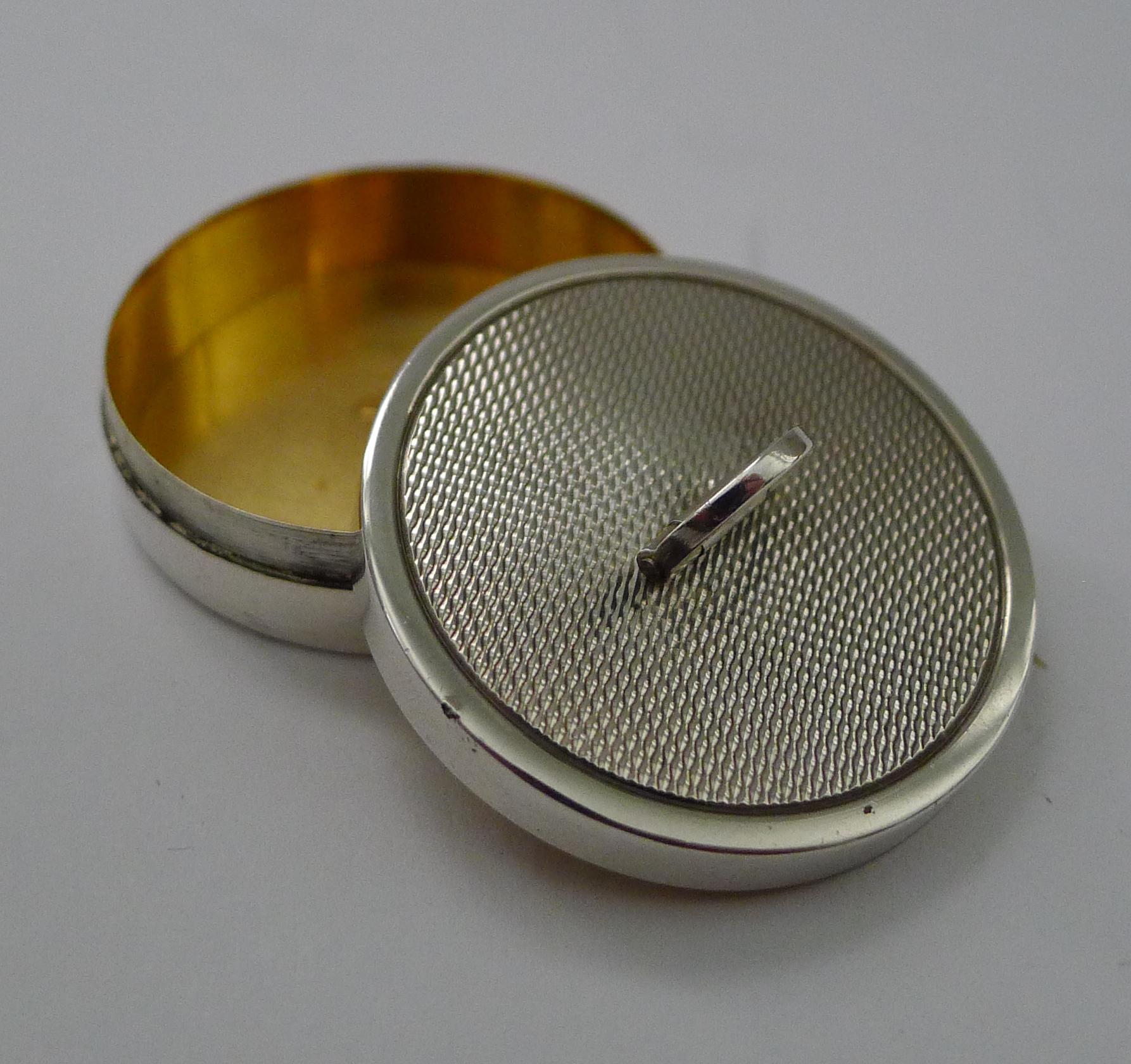Asprey, London - Small Sterling Silver Box - 1958 5