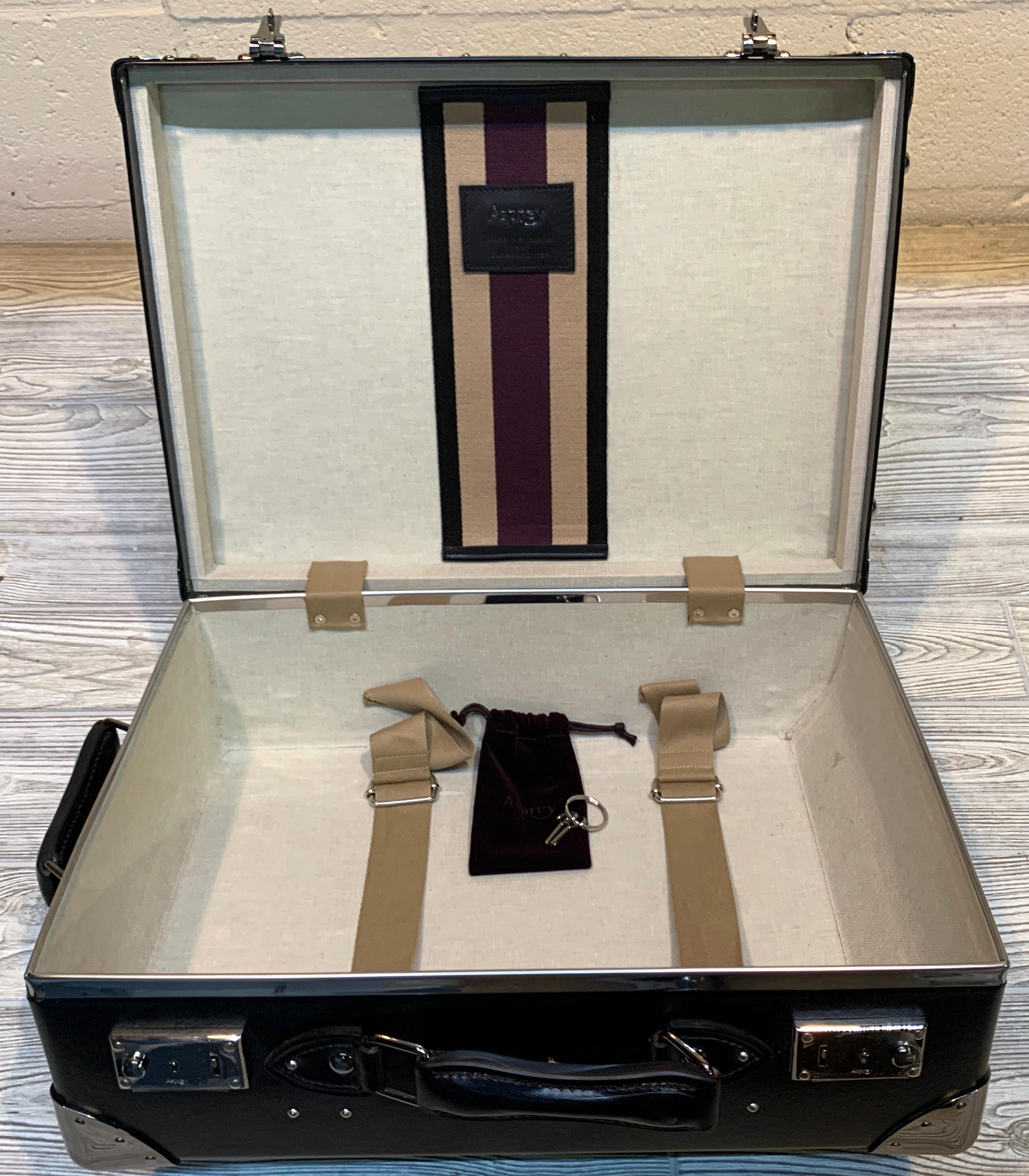 The Asprey Londoner Trolley, Taille : 18
