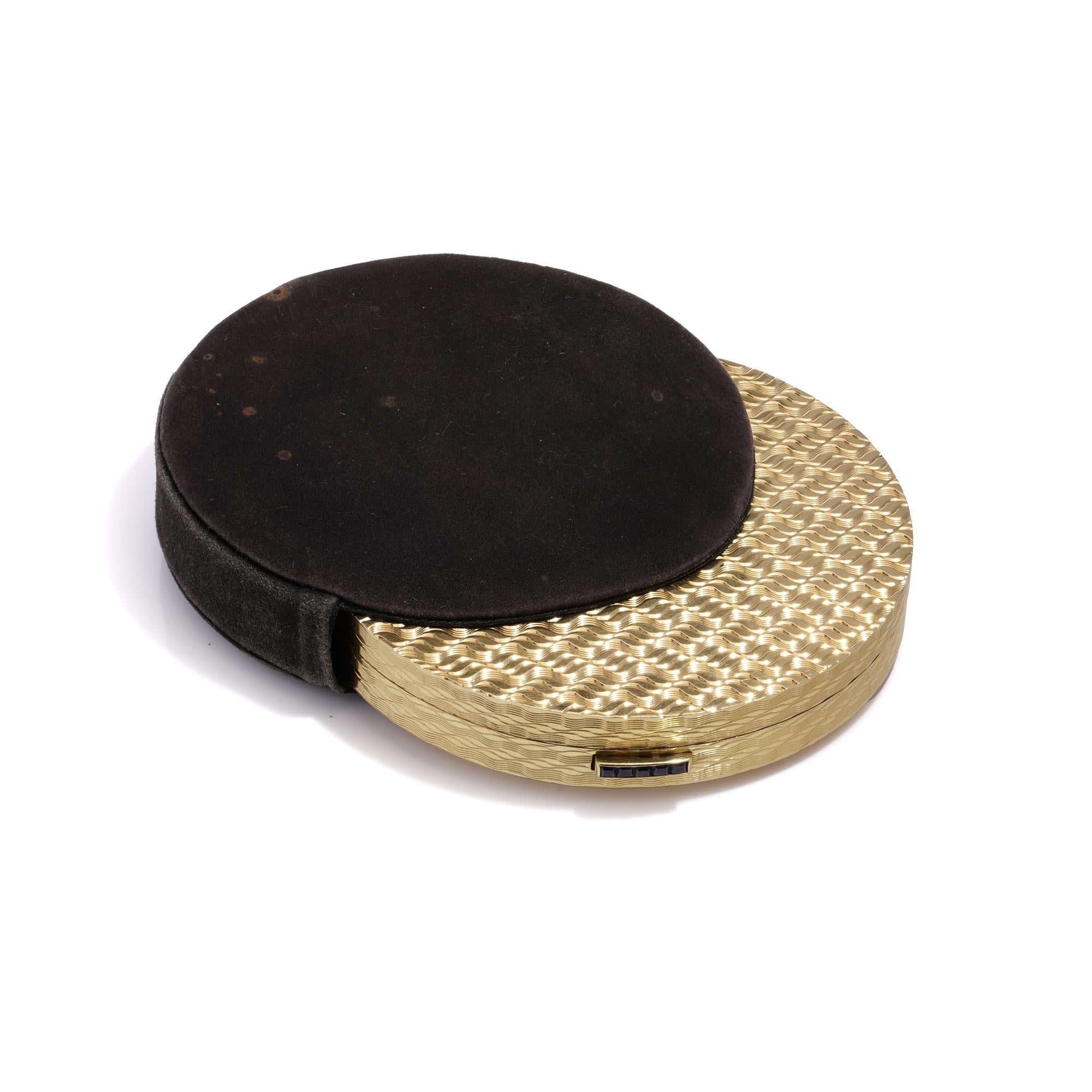 Asprey Mid Century compact powder case with mirror  In Good Condition For Sale In Braintree, GB