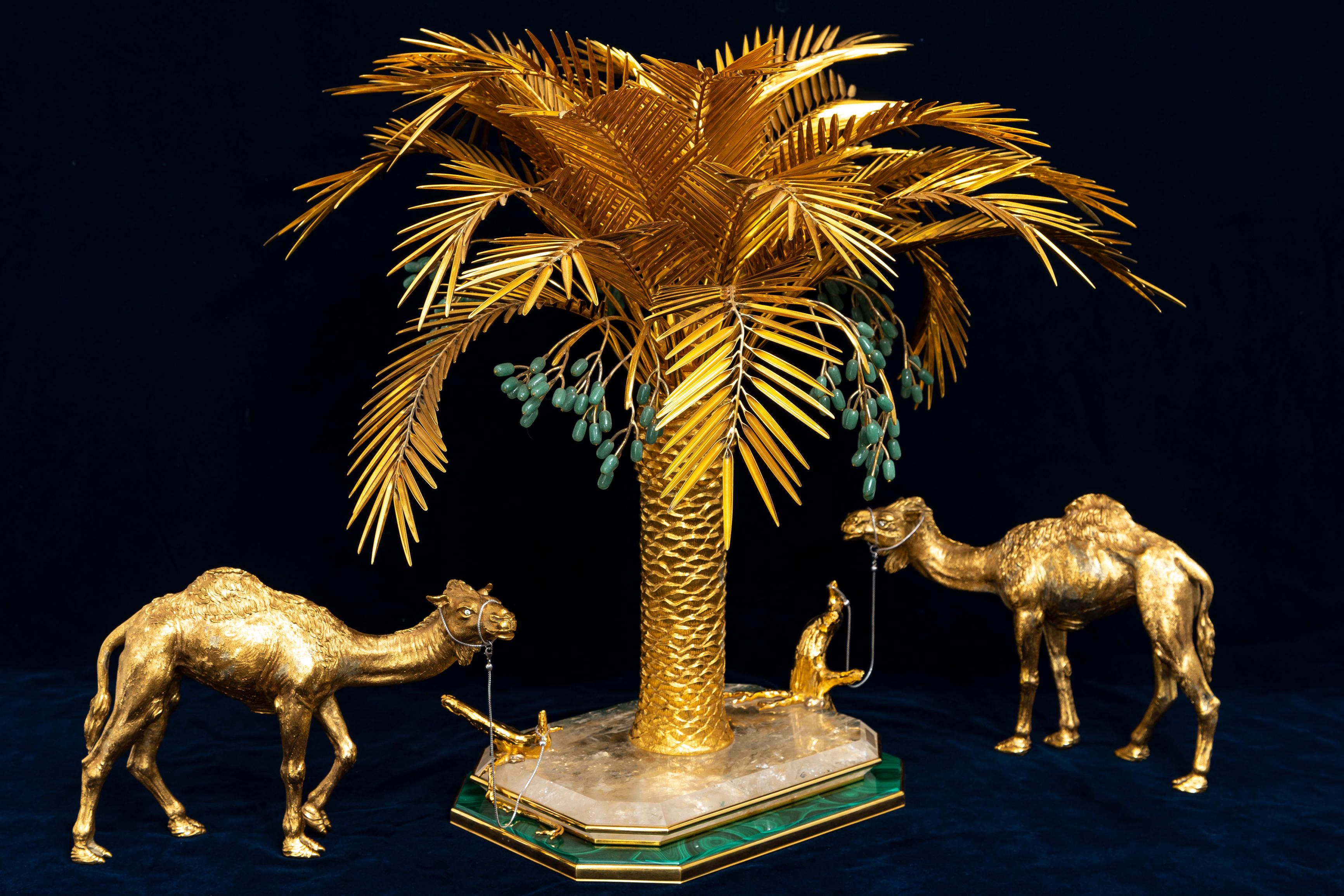 Orientalischer Tafelaufsatz aus vergoldetem Silber mit Palmenbaum und Kamel von Asprey mit Jade und Diamanten aus Jade im Zustand „Gut“ im Angebot in New York, NY